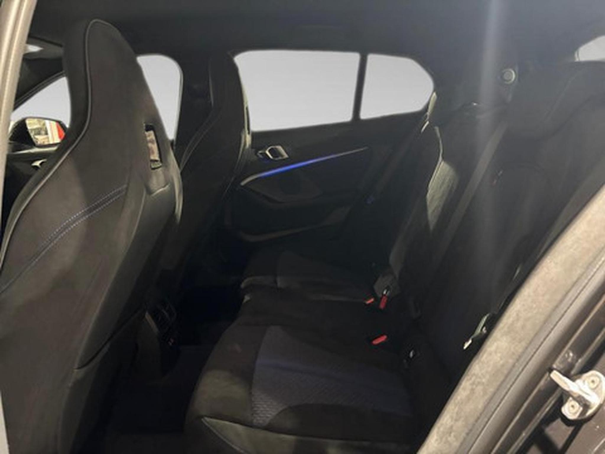 BMW M135 1 Serie 2.0 Mi xDrive (2020) - Photo 11