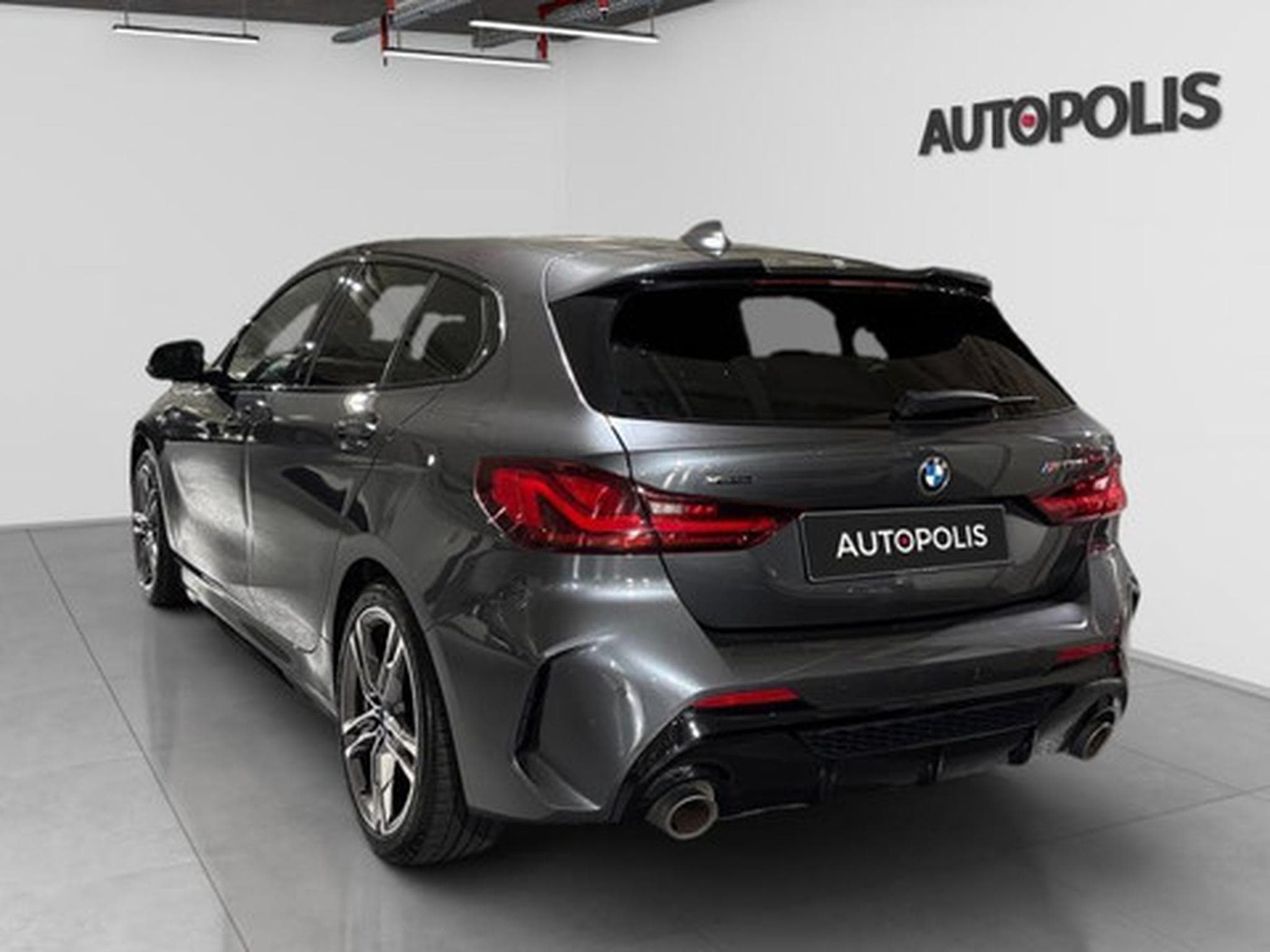 BMW M135 1 Serie 2.0 Mi xDrive (2020) - Photo 18