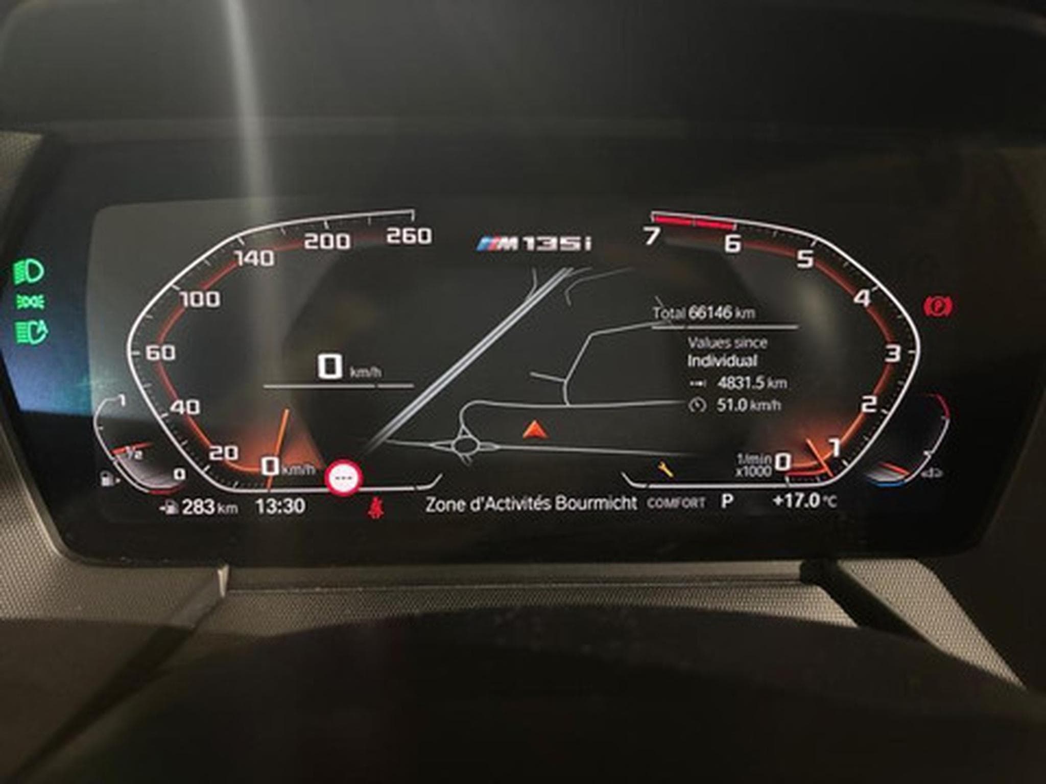 BMW M135 1 Serie 2.0 Mi xDrive (2020) - Photo 2