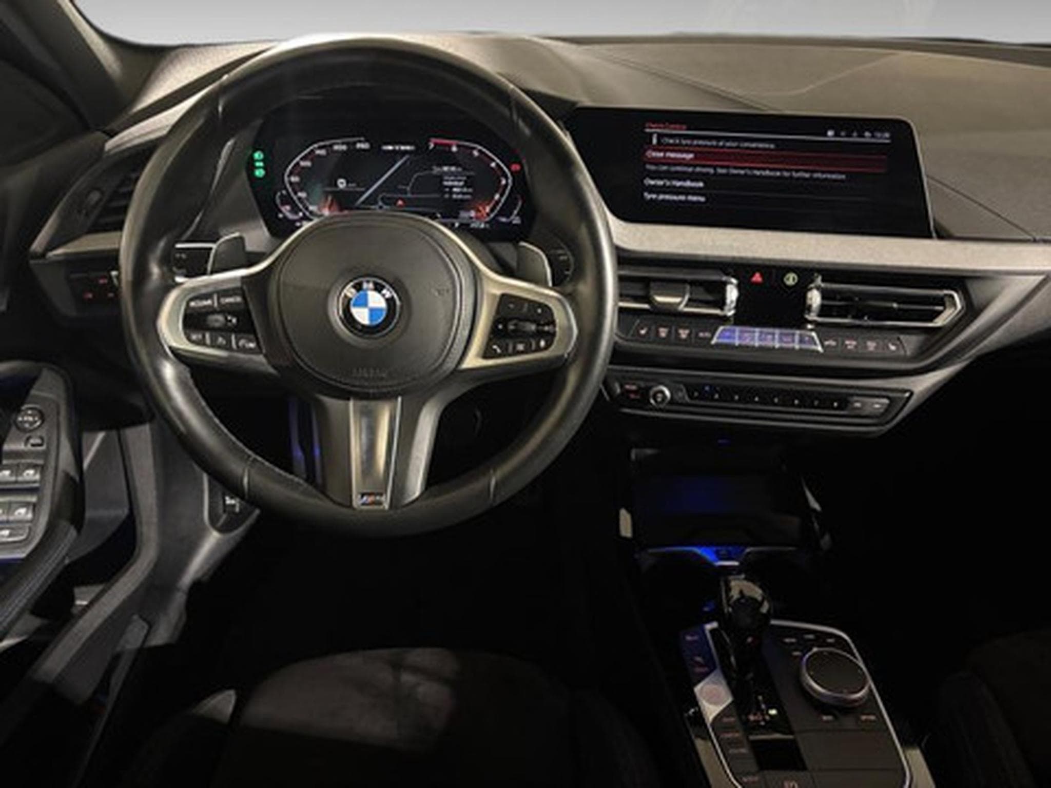 BMW M135 1 Serie 2.0 Mi xDrive (2020) - Photo 7