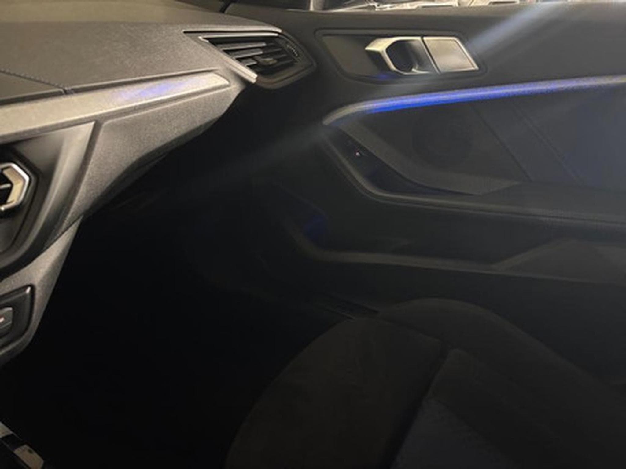 BMW M135 1 Serie 2.0 Mi xDrive (2020) - Photo 9