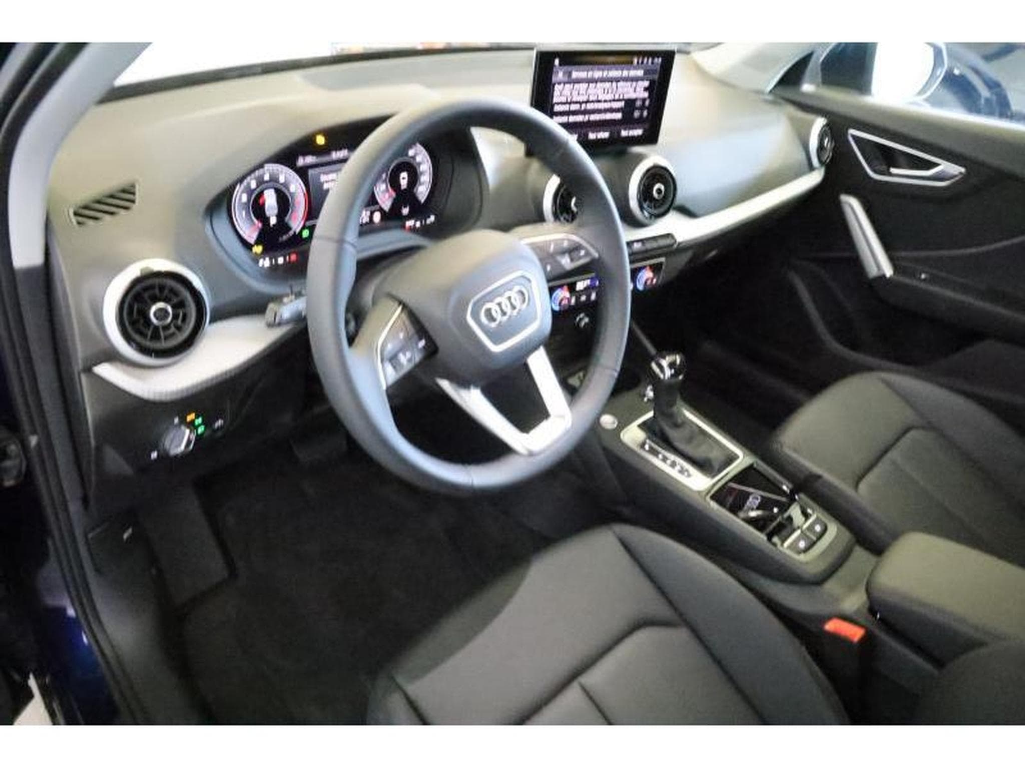 Audi Q2 S-Line (2026) - Photo 13