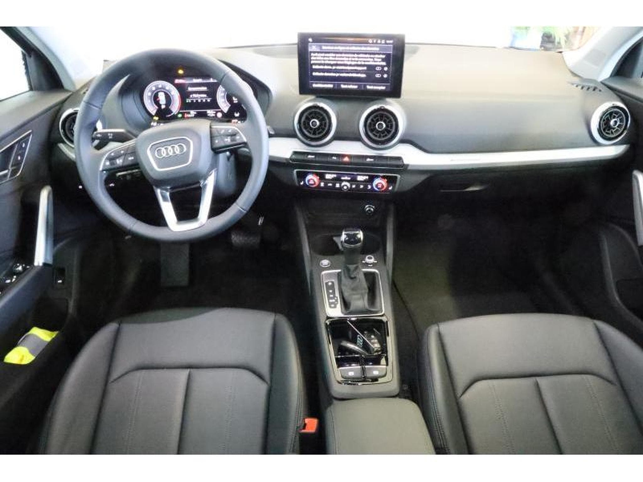 Audi Q2 S-Line (2026) - Photo 2