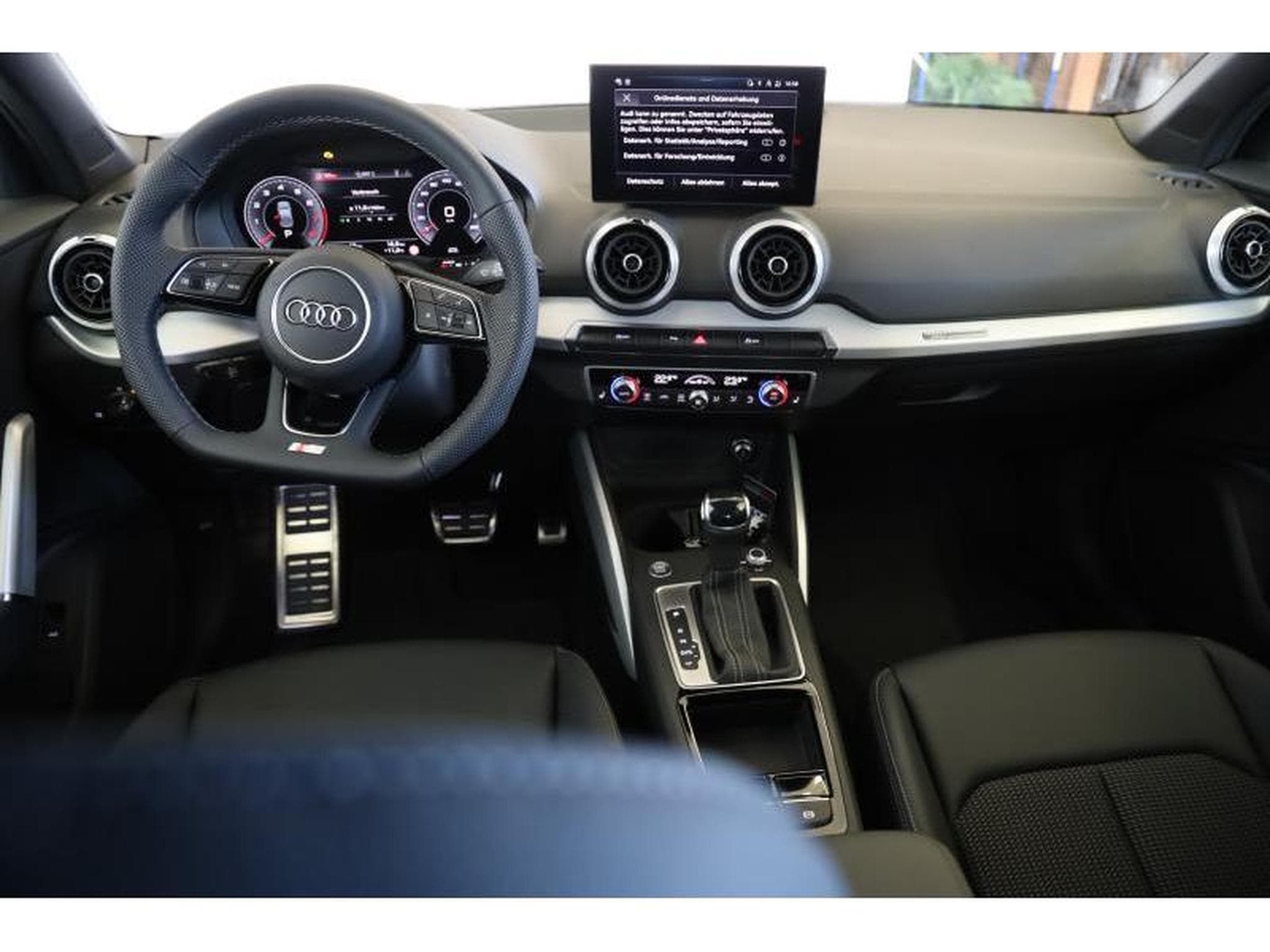 Audi Q2 S-Line (2026) - Photo 2