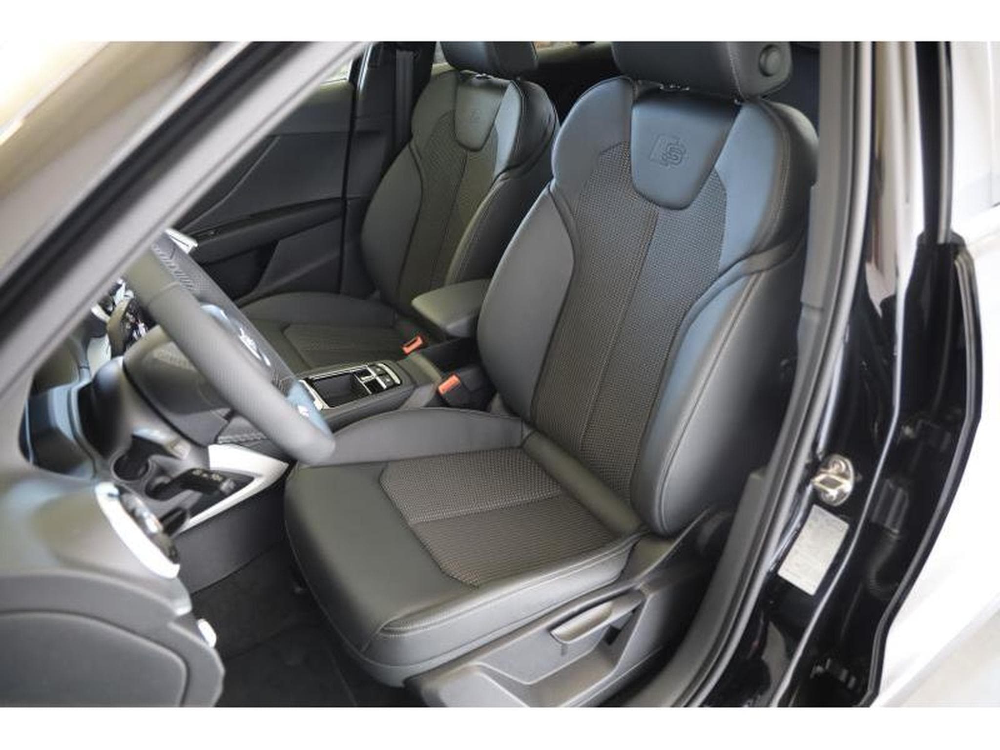 Audi Q2 S-Line (2026) - Photo 4