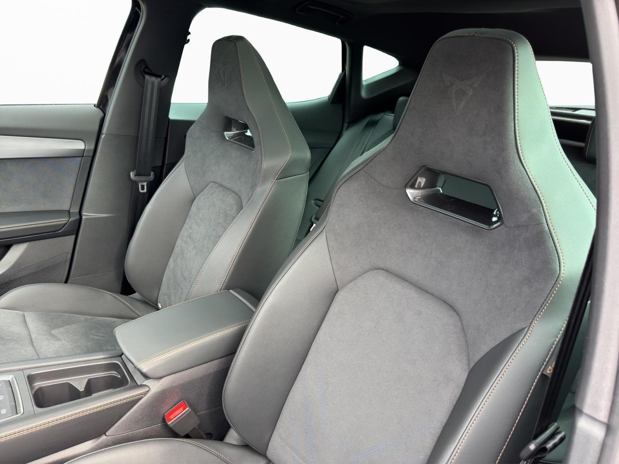 Cupra Formentor VZ5 (2026) - Photo 9