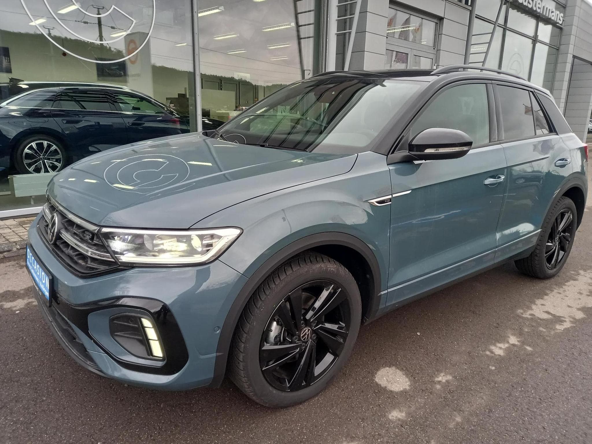 VW T-Roc R-Line 2.0 TDI (2025) - Photo 1