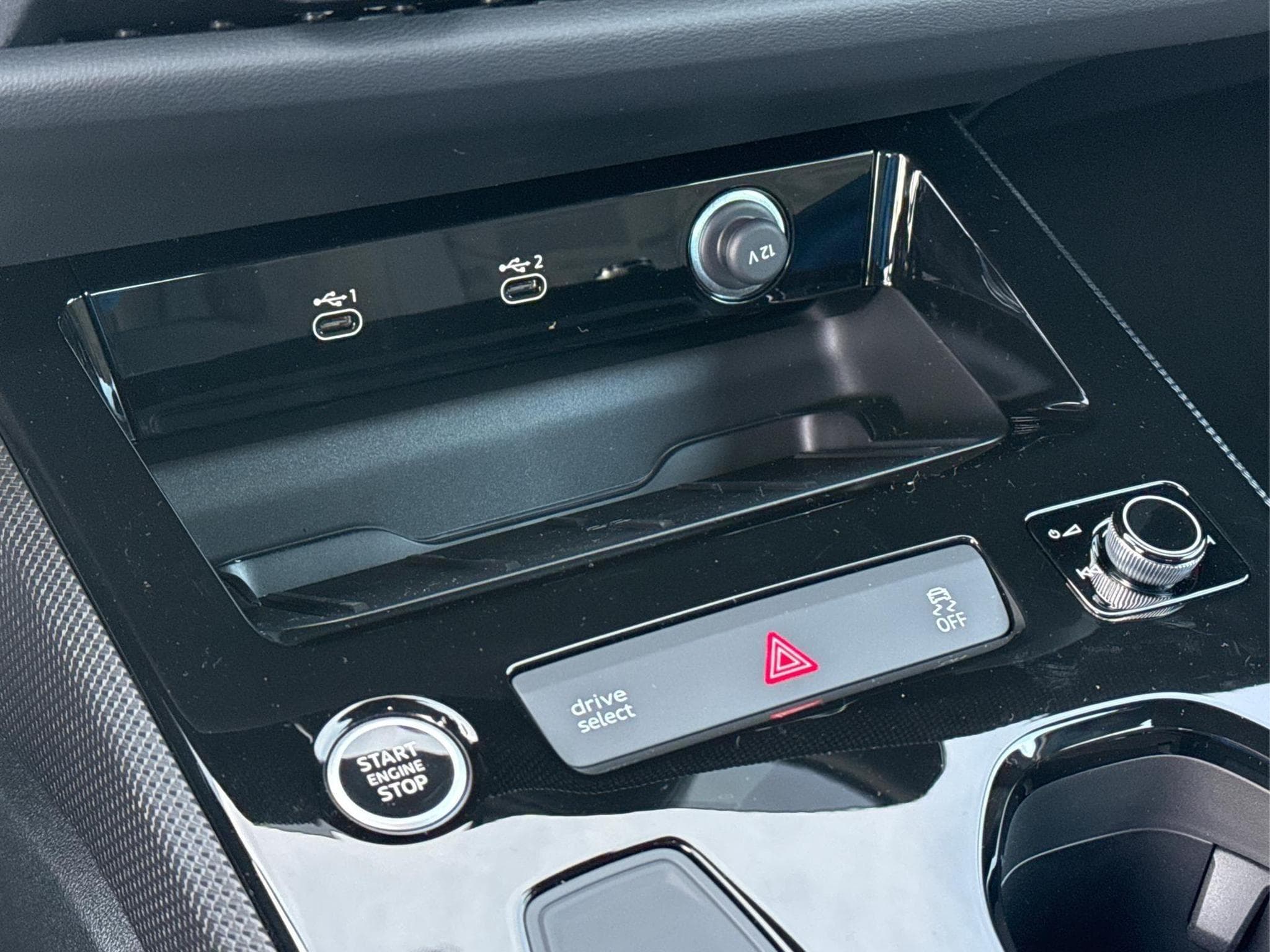 Audi A5 Basis (2025) - Photo 21