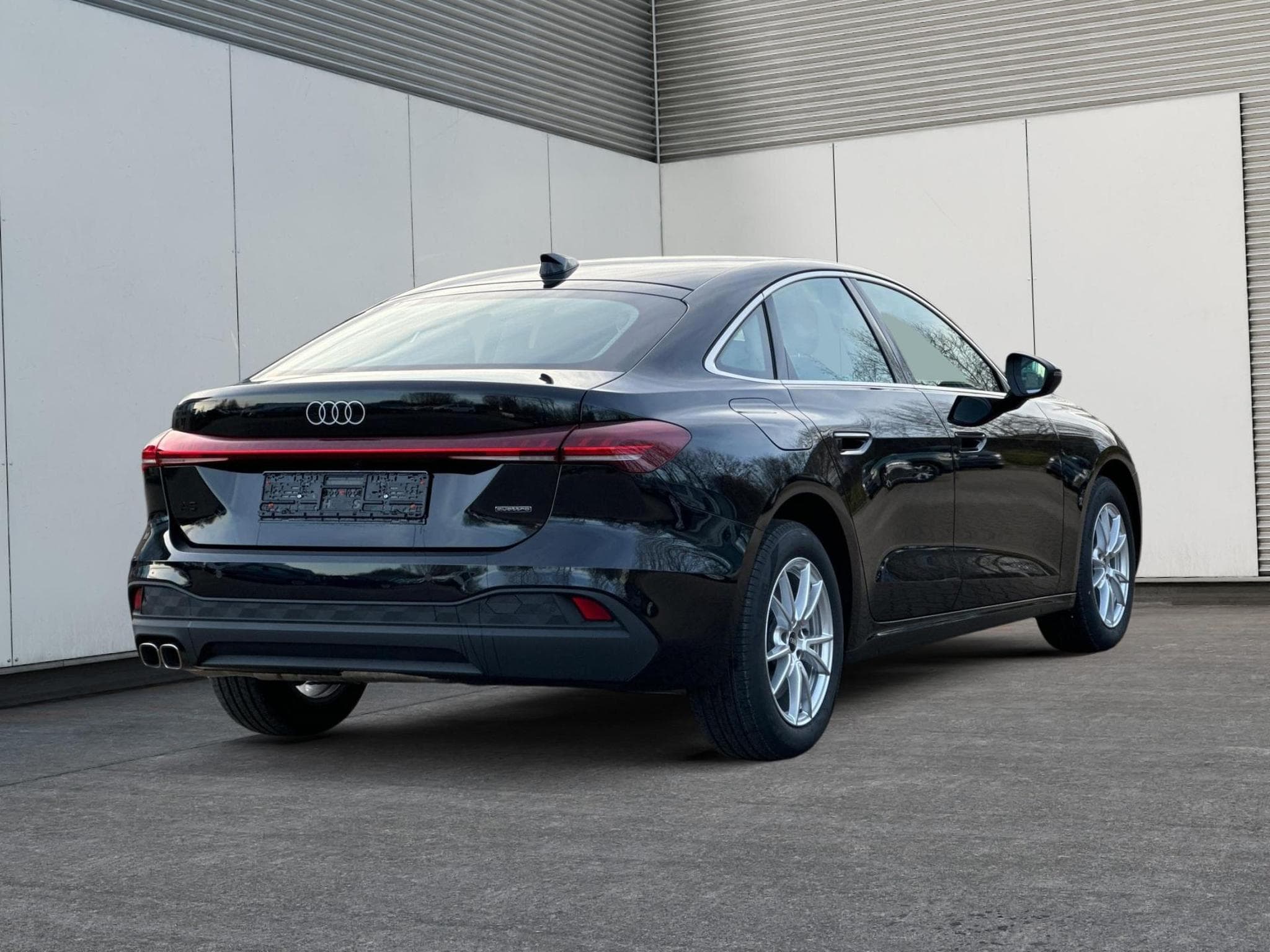 Audi A5 Basis (2025) - Photo 3