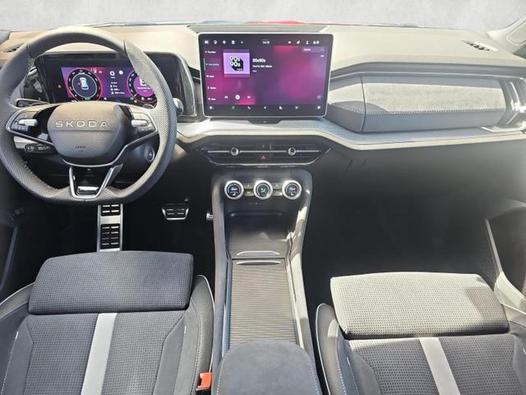 Skoda Kodiaq 1.5 TSI mHEV 110 kW Sportline (2026) - Photo 11