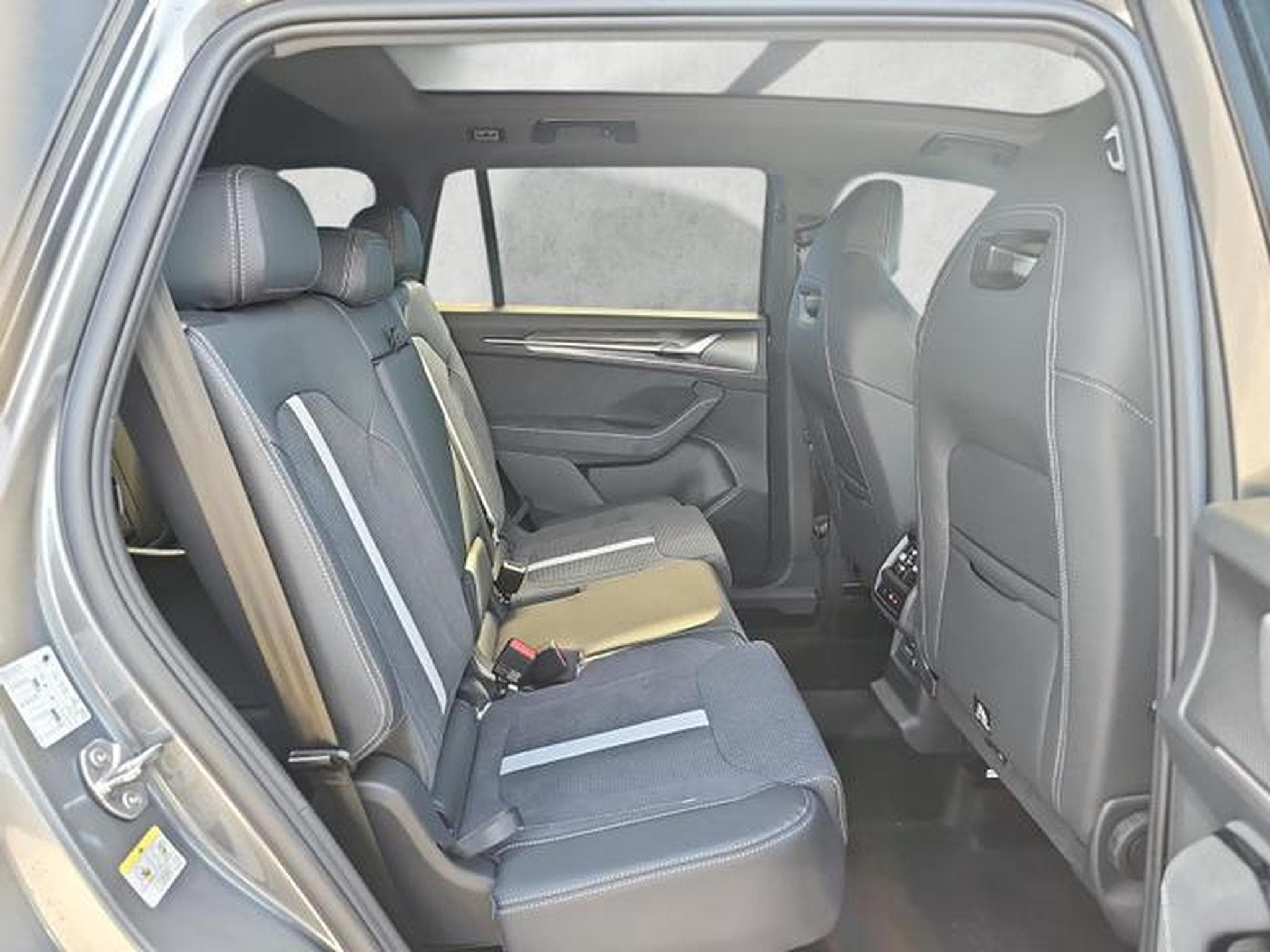 Skoda Kodiaq 1.5 TSI mHEV 110 kW Sportline (2026) - Photo 13