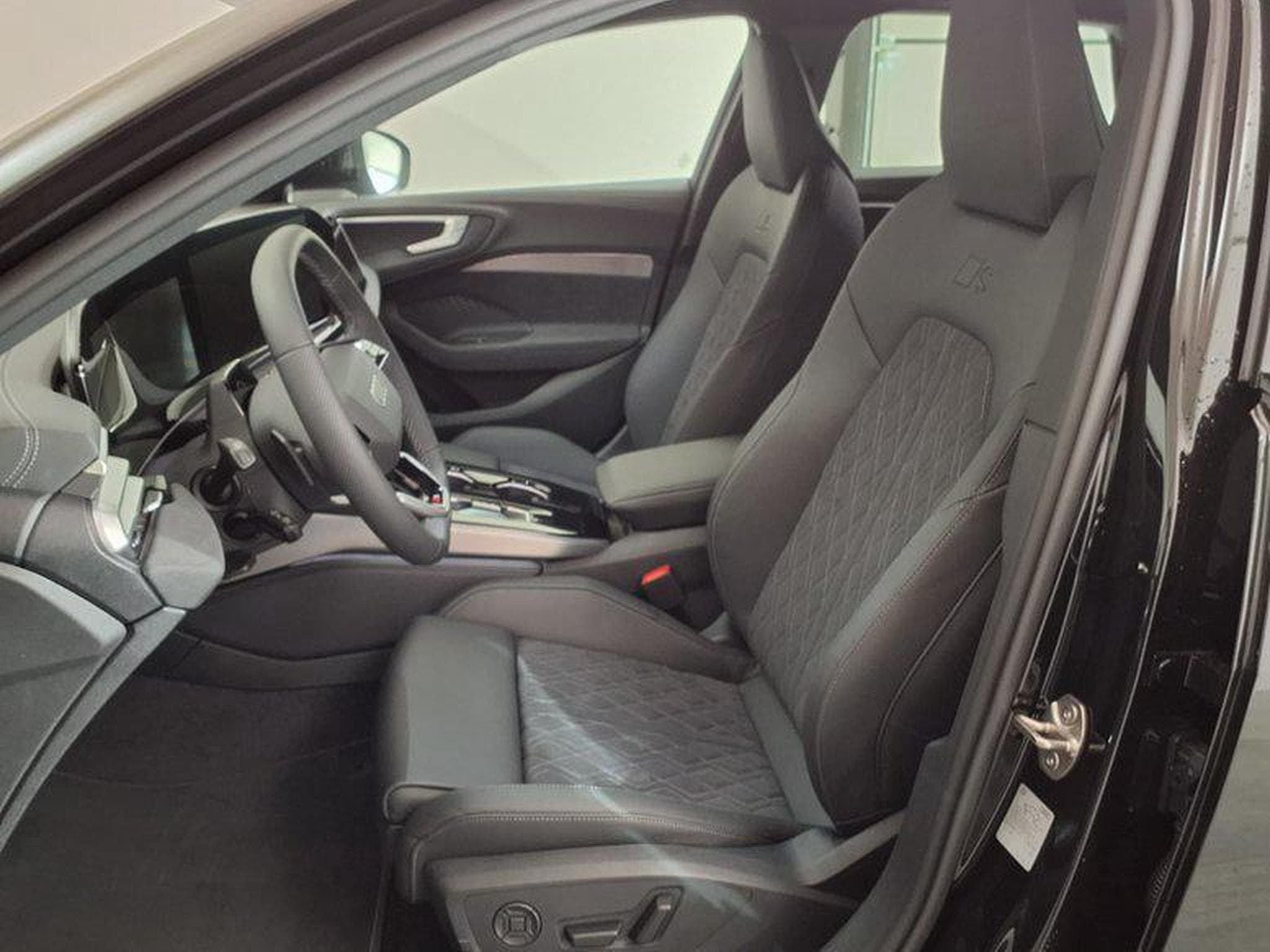 Audi S5 Kombi edition one 3.0 TFSI 7-Gang S tronic quattro (2026) - Photo 9