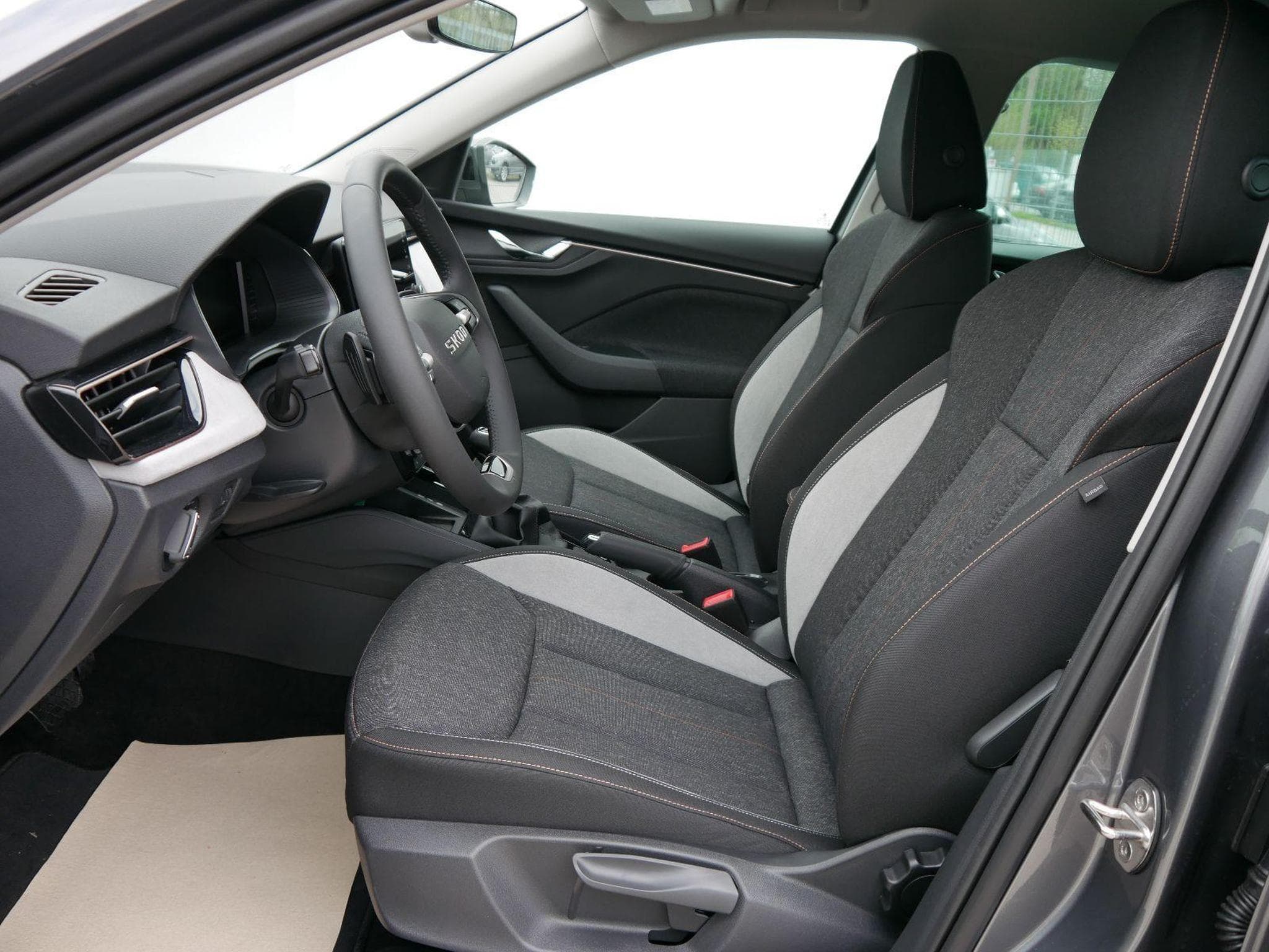 Skoda Kamiq 130 Jahre Edition (2026) - Photo 8