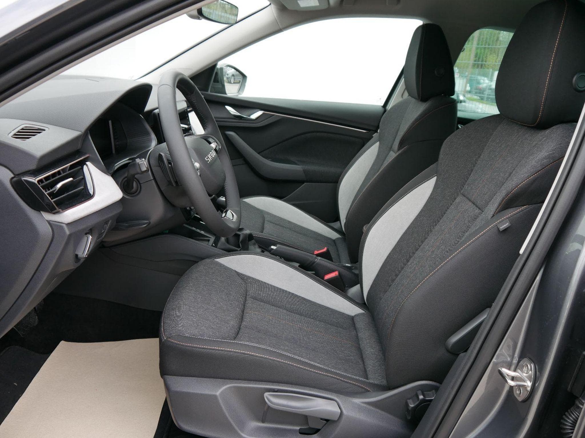 Skoda Kamiq 130 Jahre Edition (2026) - Photo 8