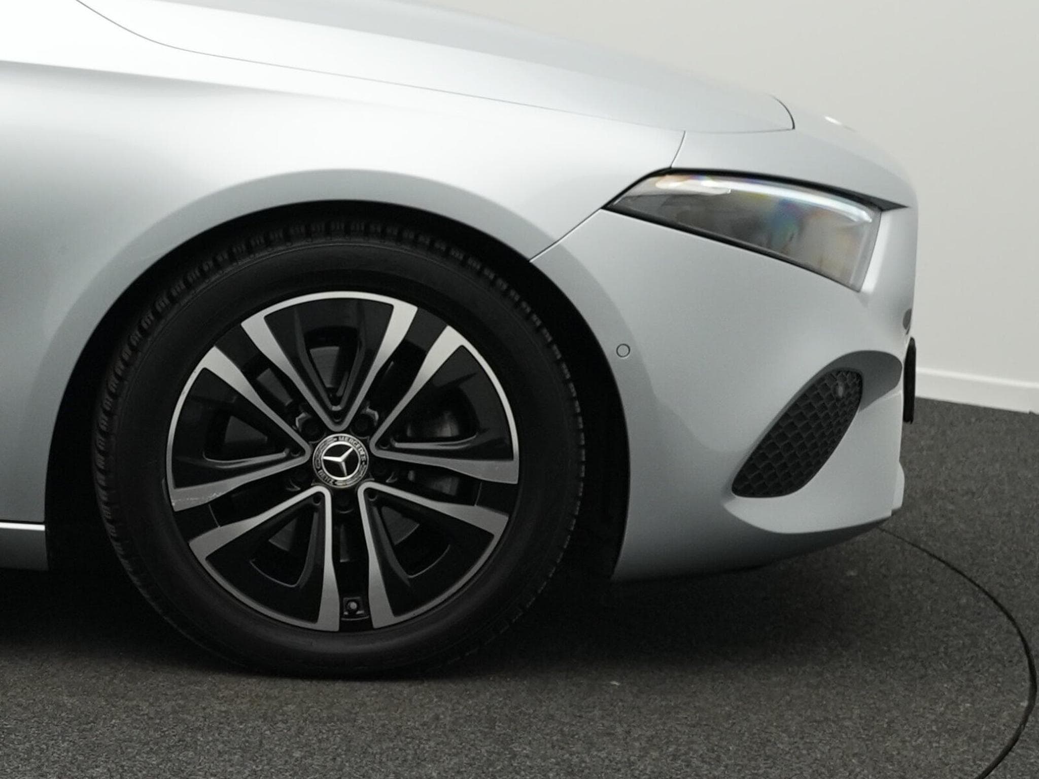 Mercedes A 180 d Progressive LED+Kamera+MBUX+Apple (2024) - Photo 6