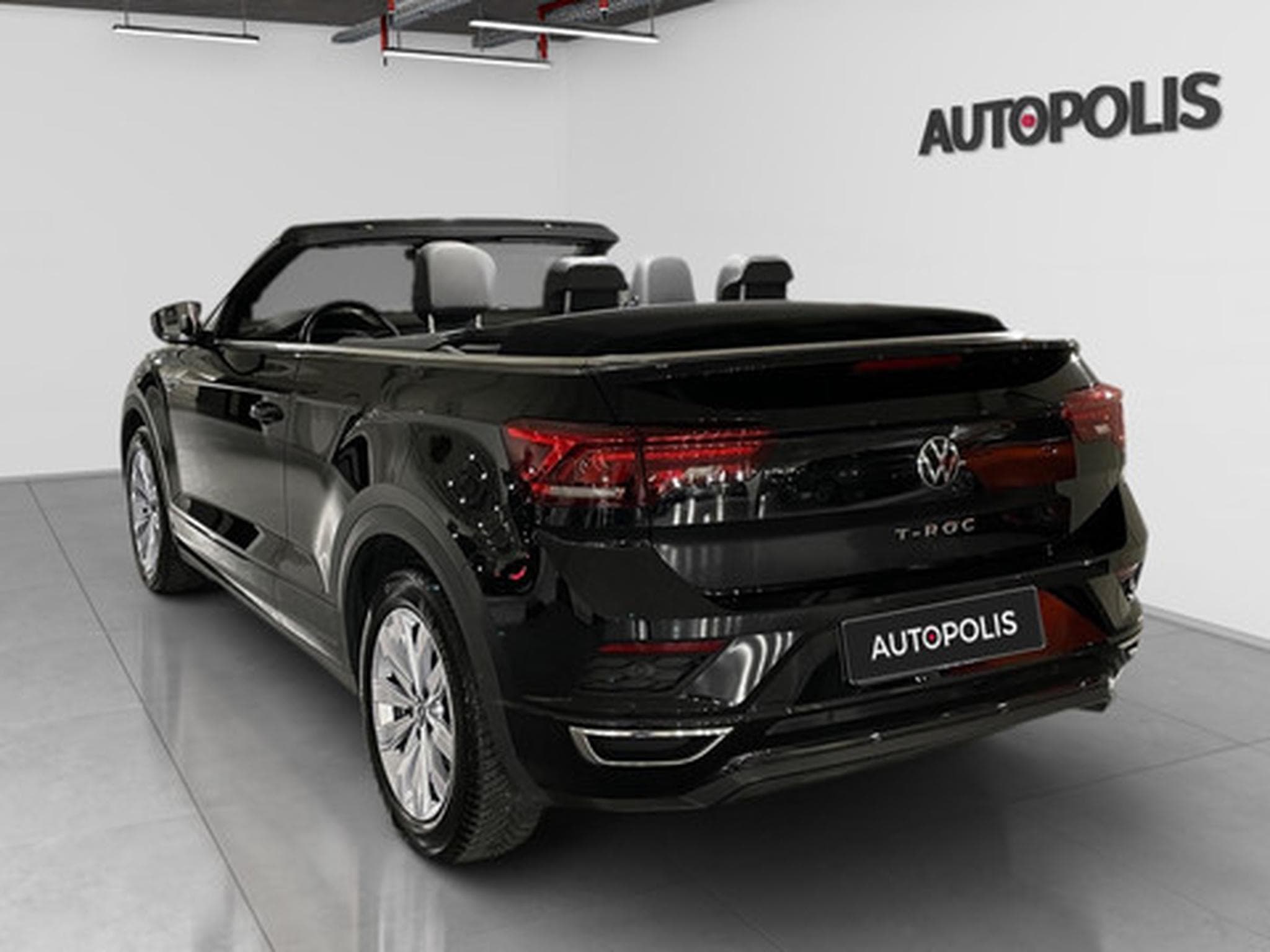 VW T-Roc Cabrio 1.5 TSI R-LINE (2021) - Photo 18