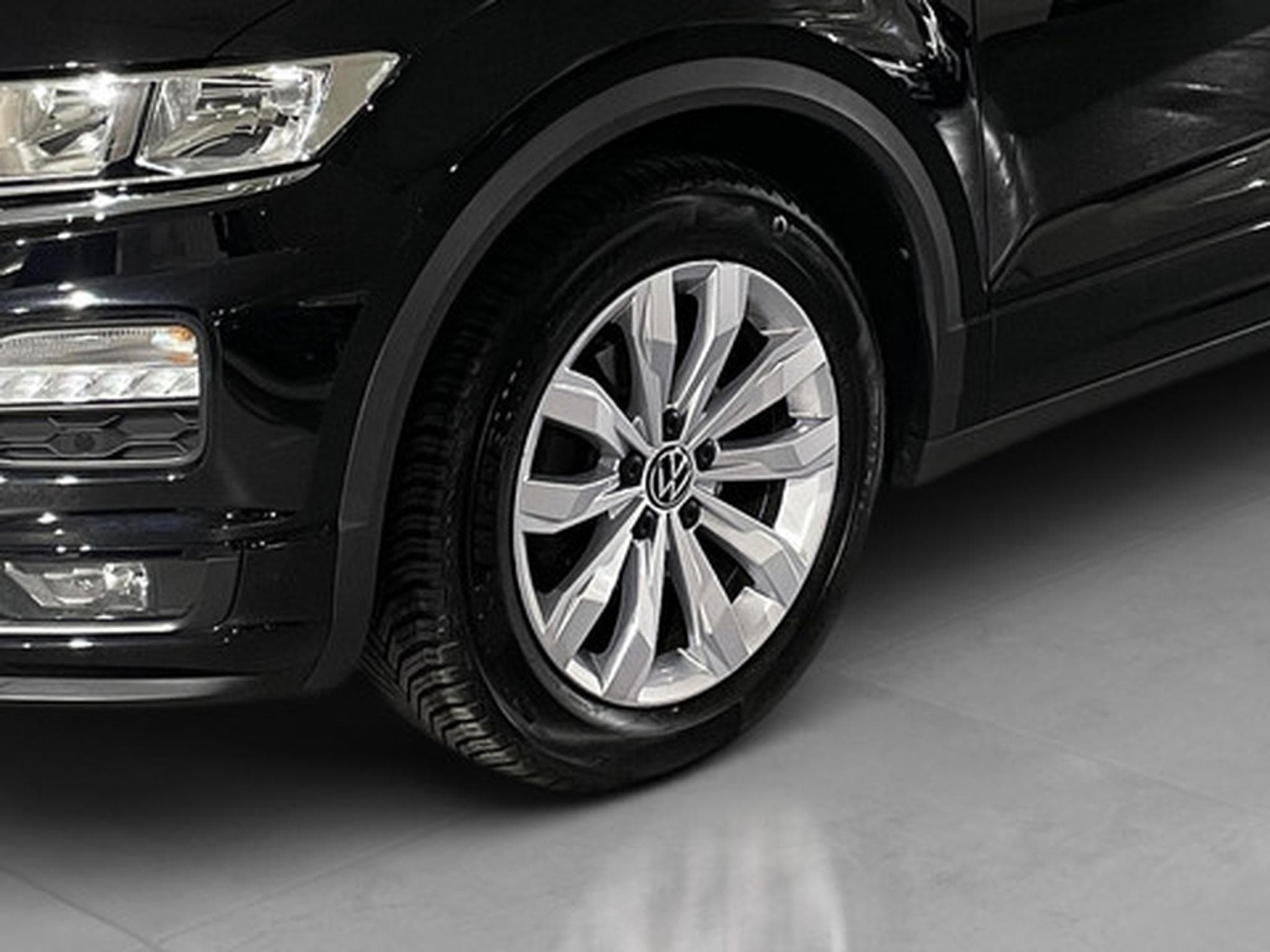 VW T-Roc Cabrio 1.5 TSI R-LINE (2021) - Photo 21