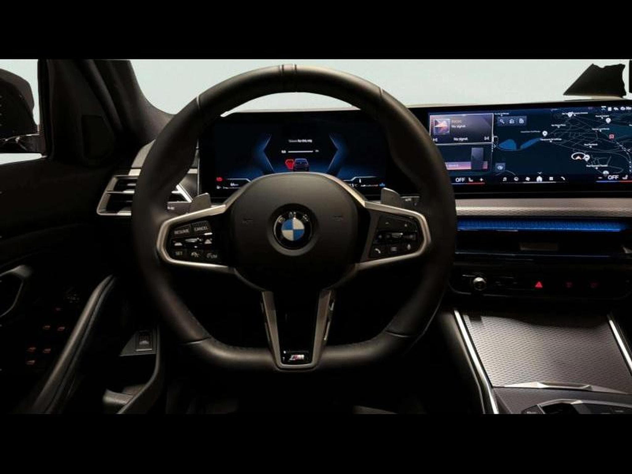 BMW 330 PACK M XDRIVE (2025) - Photo 12