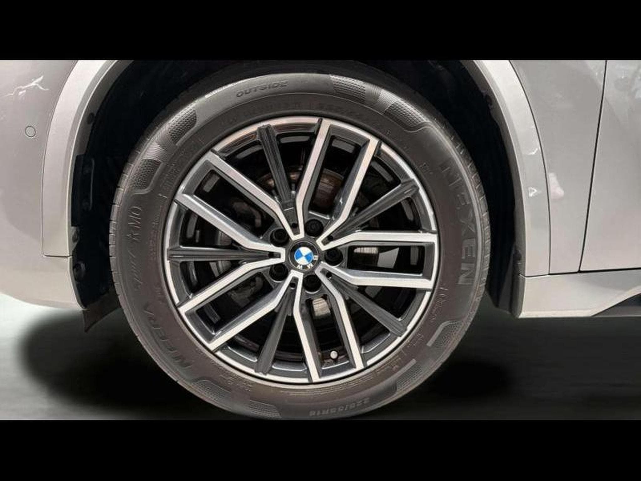 BMW X1 PACK M (2025) - Photo 8