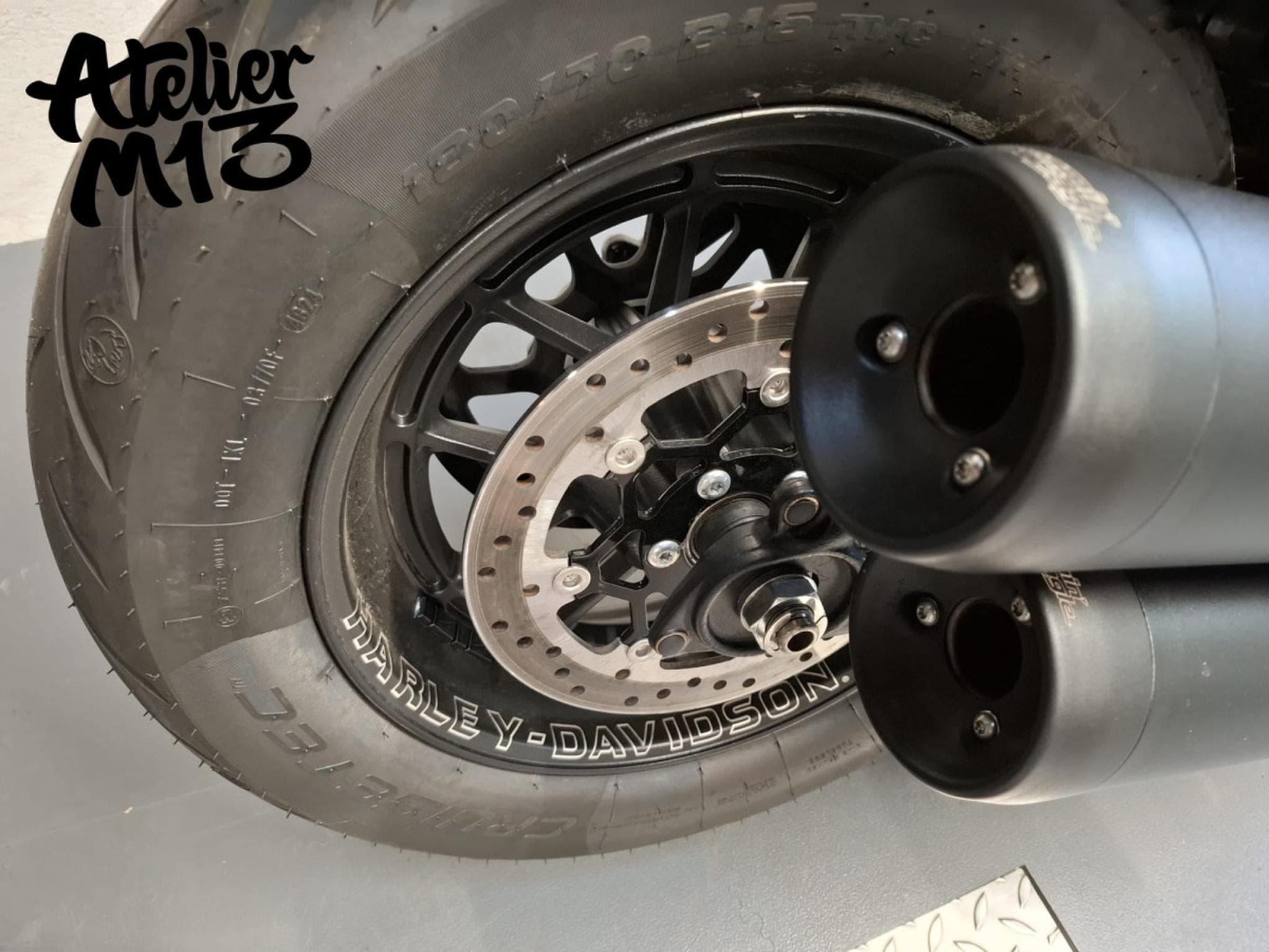 Harley-Davidson Fat Bob Custom Black Bob 114 (2018) - Photo 10