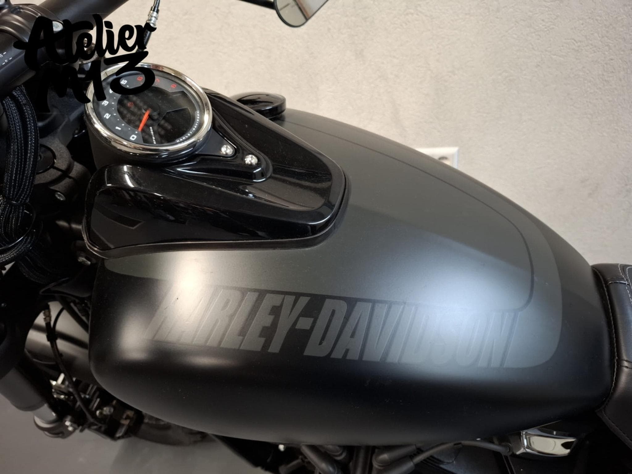 Harley-Davidson Fat Bob Custom Black Bob 114 (2018) - Photo 7