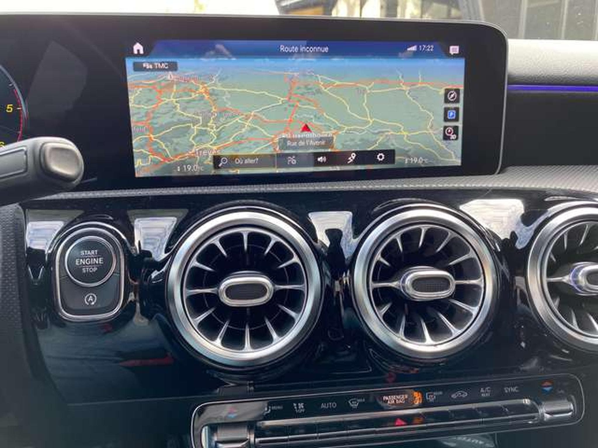 Mercedes A 180 A 180 d 8G-DCT AMG Line jusqu'à 48mois garantie (2021) - Photo 12