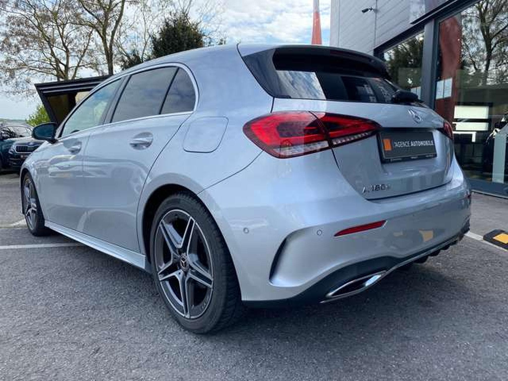 Mercedes A 180 A 180 d 8G-DCT AMG Line jusqu'à 48mois garantie (2021) - Photo 7