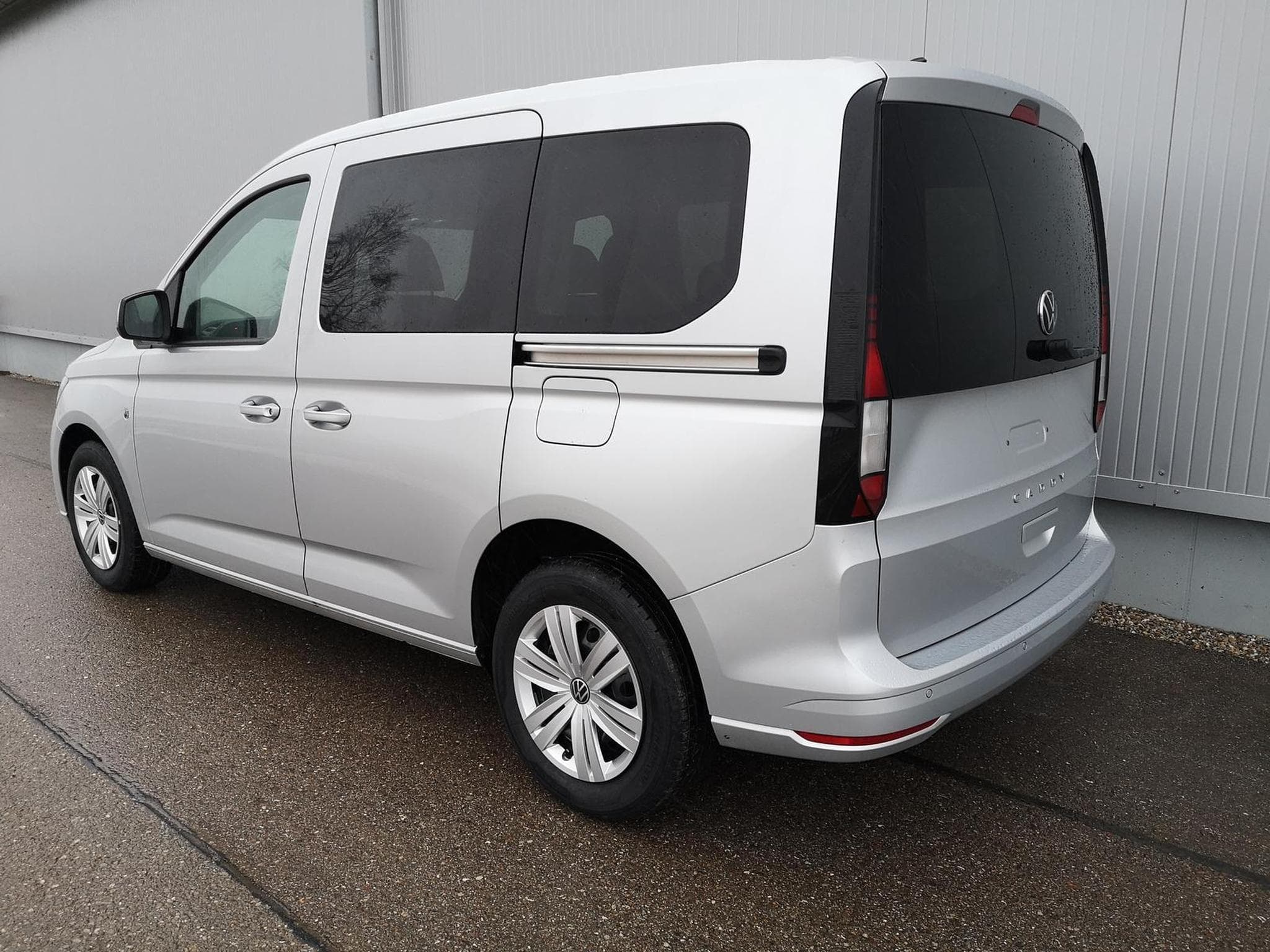 VW Caddy Basis (2026) - Photo 2
