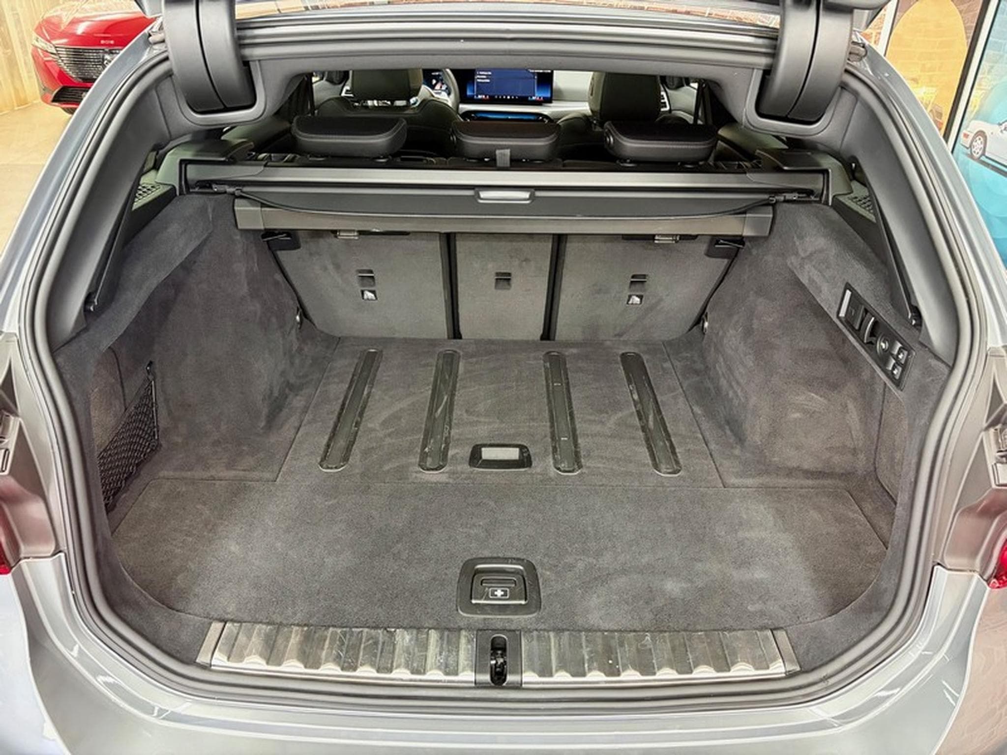 BMW 320 320iA Touring 2.0 184cv Auto M-SPORT (2025) - Photo 7