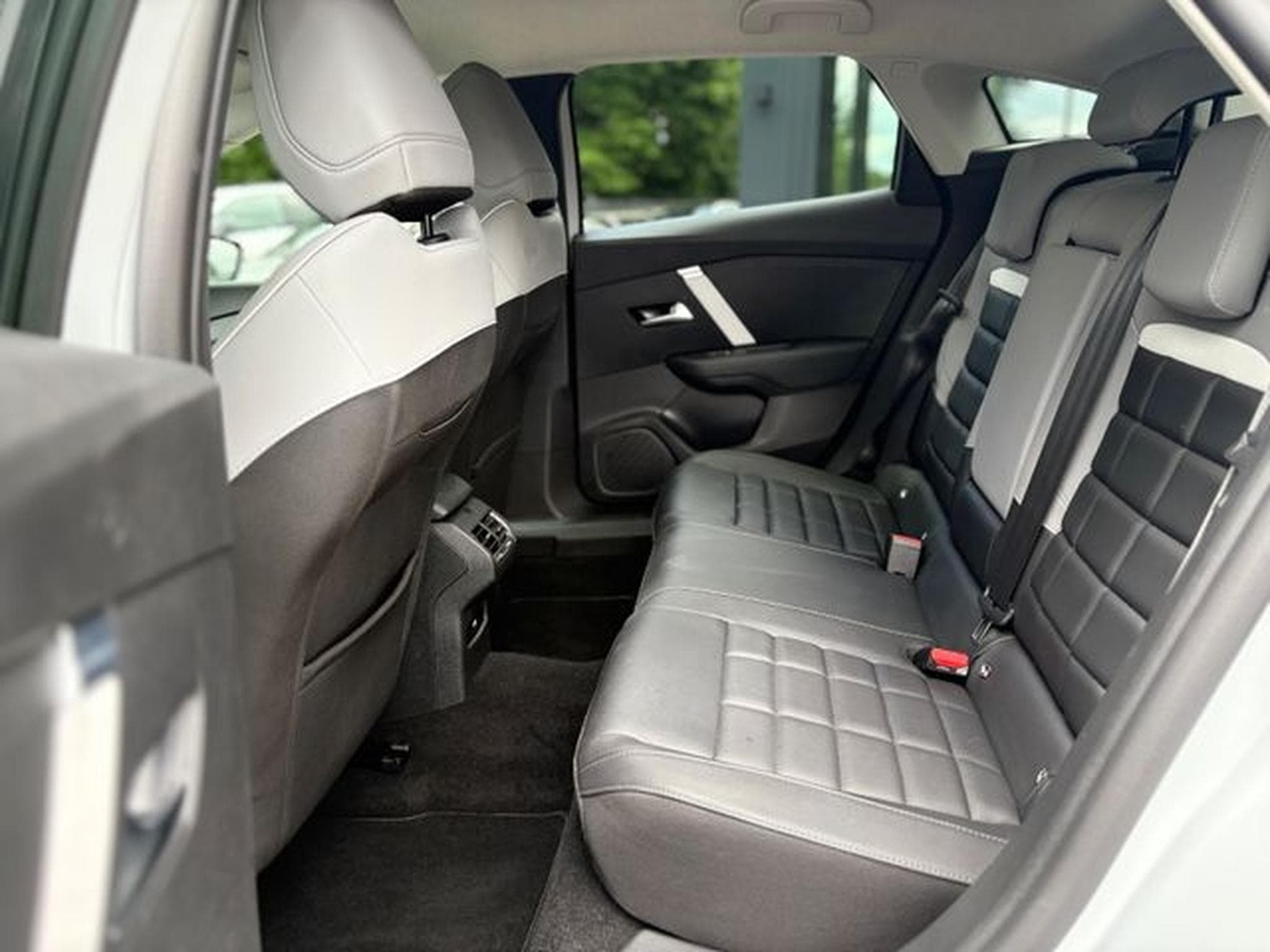 Citroën C4 C4 LIM MAX*AUT*FACELIFT*1.HD*VOLL-LED*LEDER*KAME (2025) - Photo 15