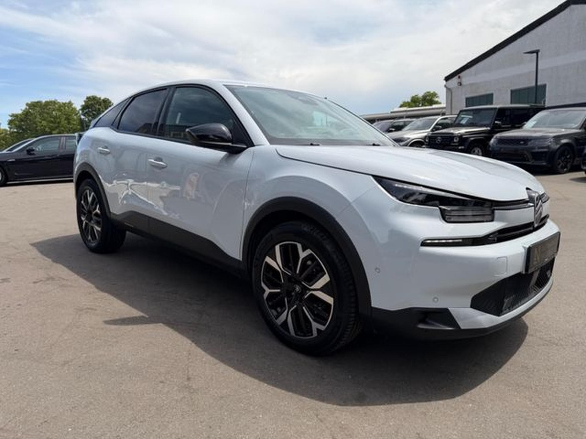 Citroën C4 C4 LIM MAX*FACELIFT*AUT*KAMERA*LEDER*LED*TOP (2025) - Photo 4