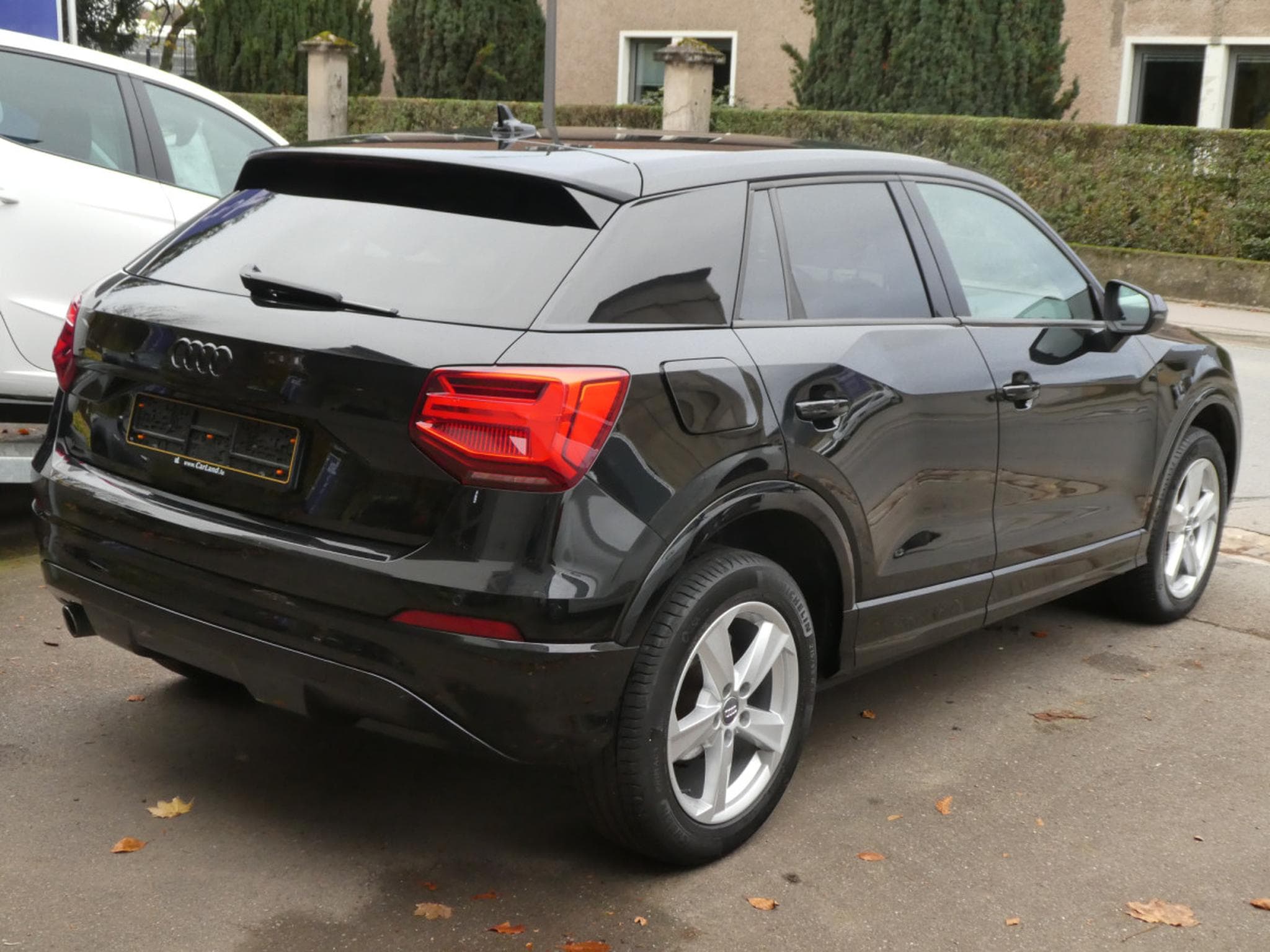 Audi Q2 TDi 116 Sport (2018) - Photo 2