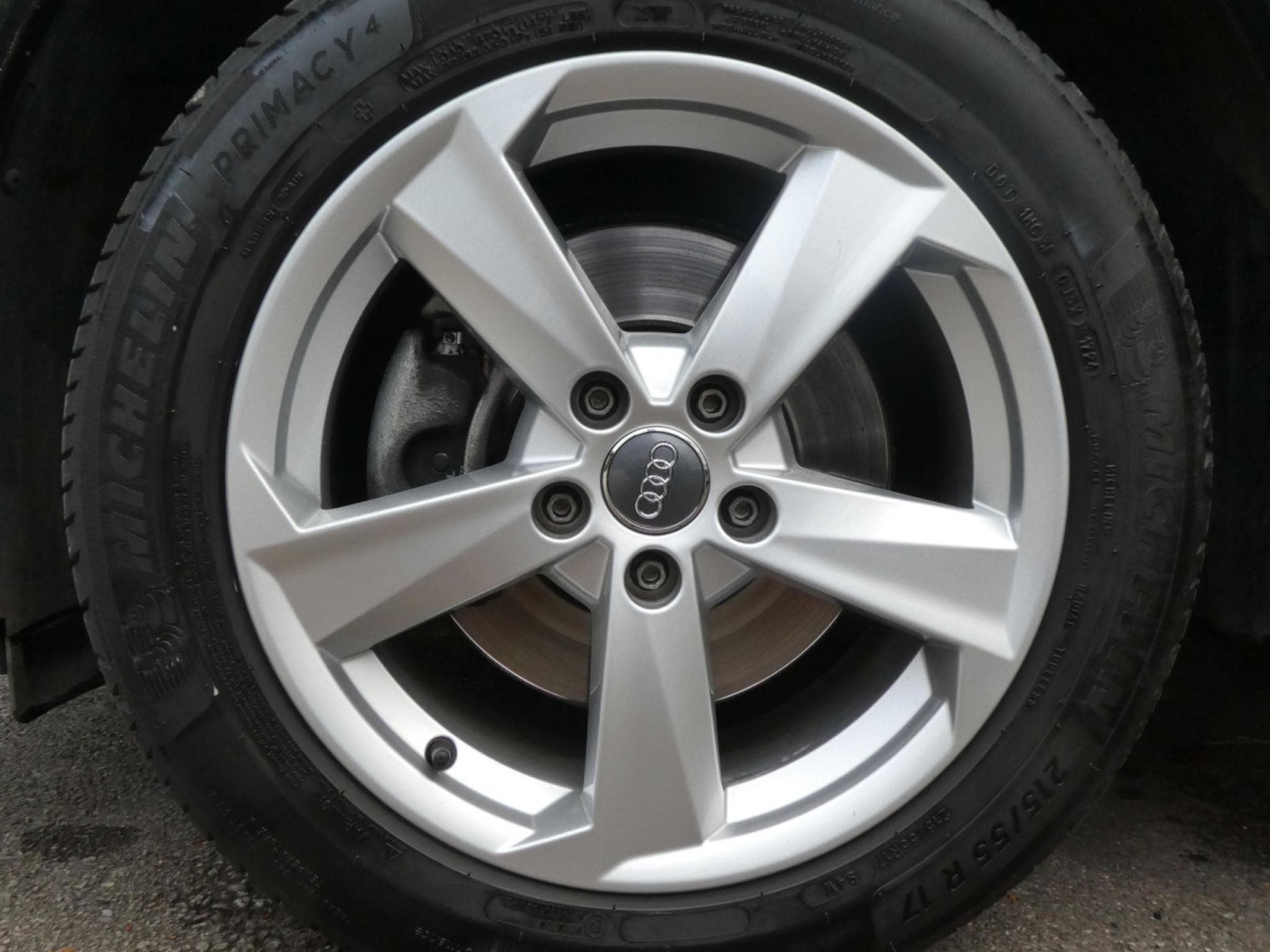 Audi Q2 TDi 116 Sport (2018) - Photo 5