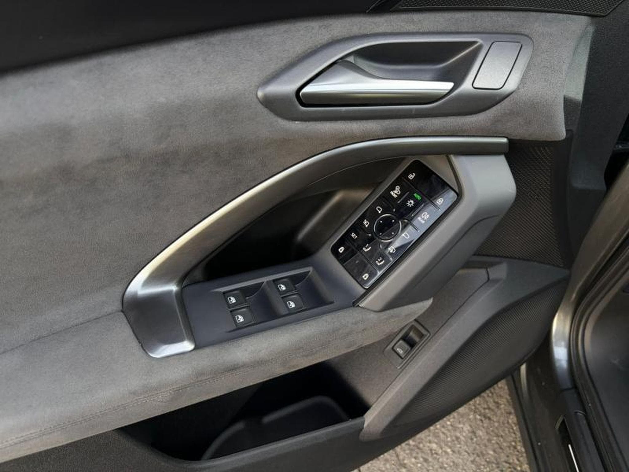 Audi SQ5 SQ5 QUATTRO Full Option/Nouveau Cockpit Double Ecran/Cam360° (2025) - Photo 11