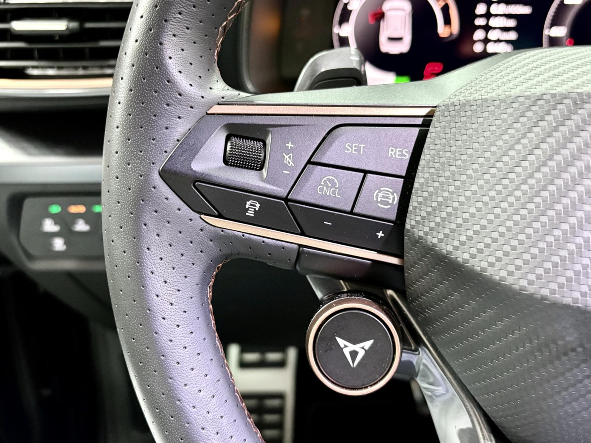 Cupra Leon ST 1.5 eTSI MHEV 150 CV *VSS* HAYON * CAMERA* (2025) - Photo 11