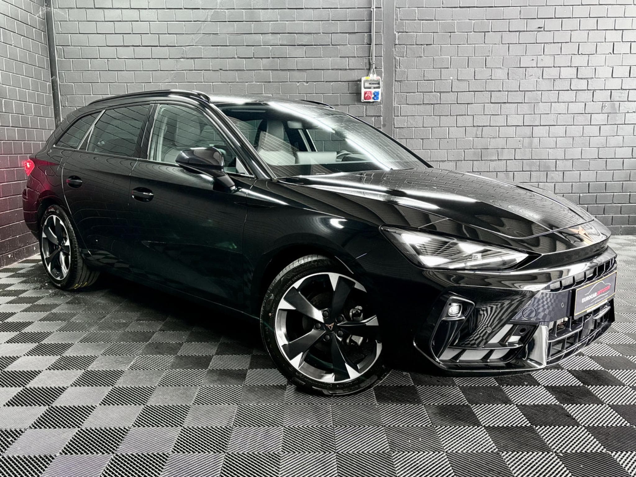 Cupra Leon ST 1.5 eTSI MHEV 150 CV *VSS* HAYON * CAMERA* (2025) - Photo 3