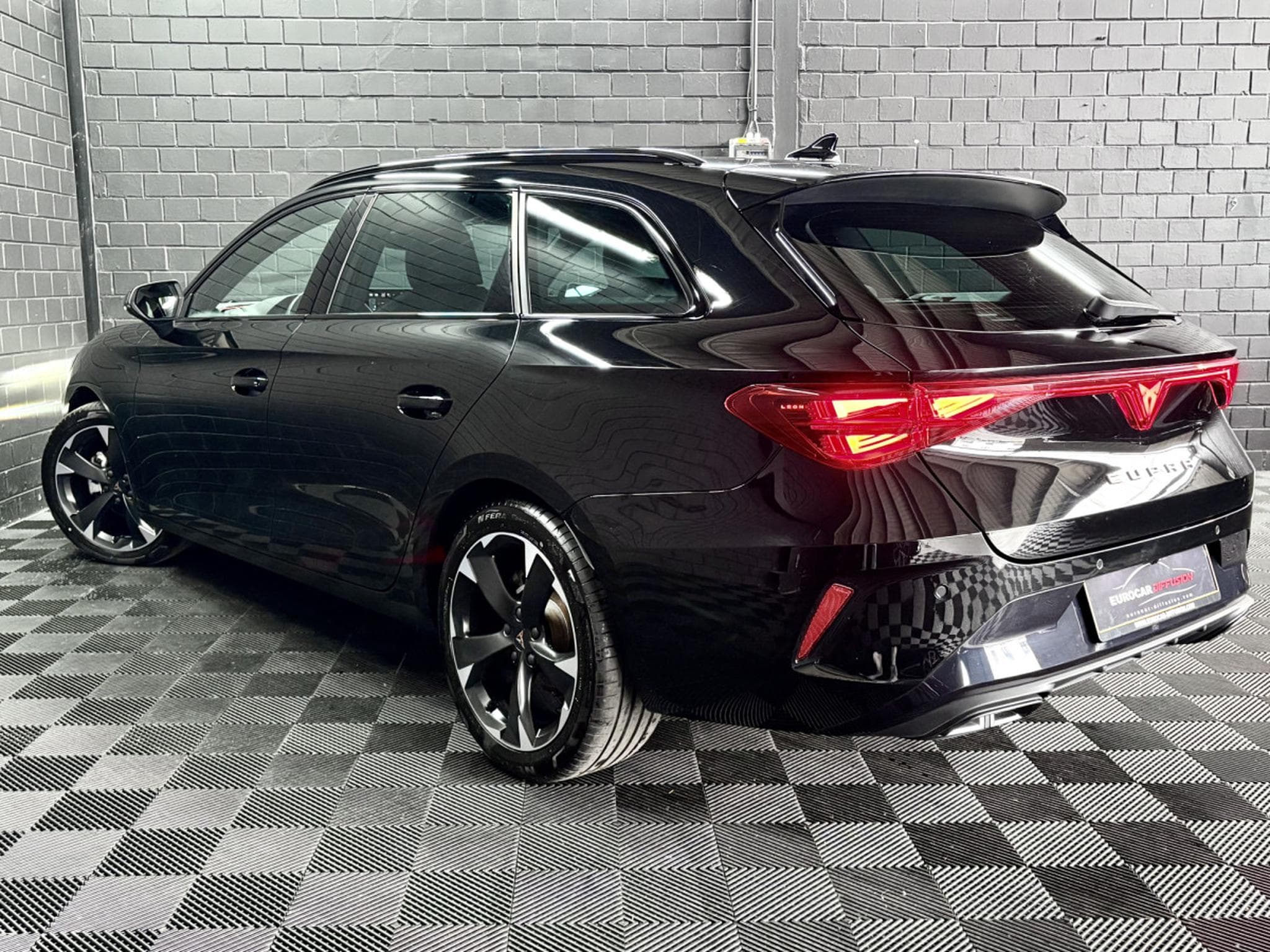Cupra Leon ST 1.5 eTSI MHEV 150 CV *VSS* HAYON * CAMERA* (2025) - Photo 4