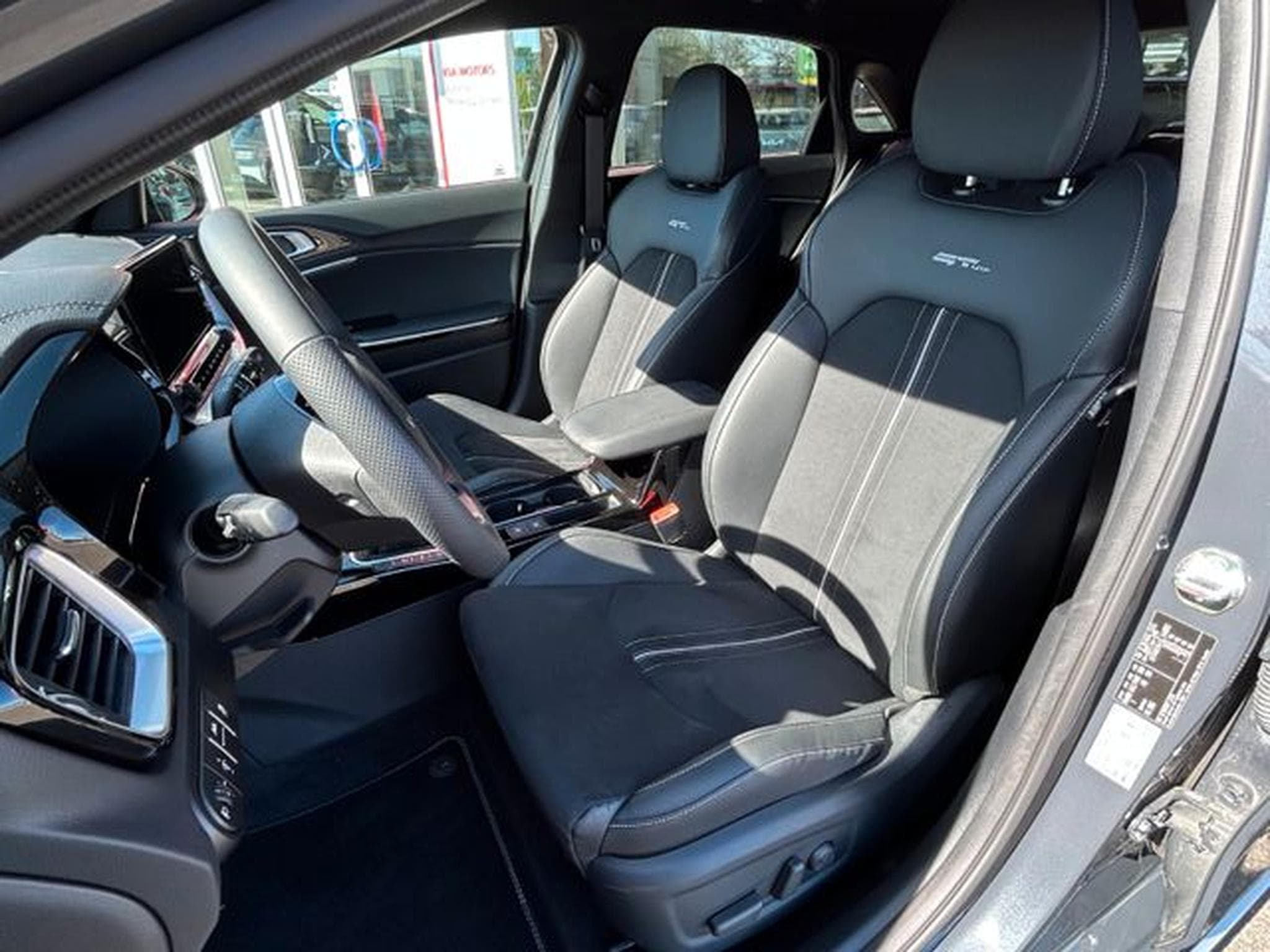 Kia Ceed Ceed 1,5 T GT Line TECH Leder Navi Kamera (2025) - Photo 10