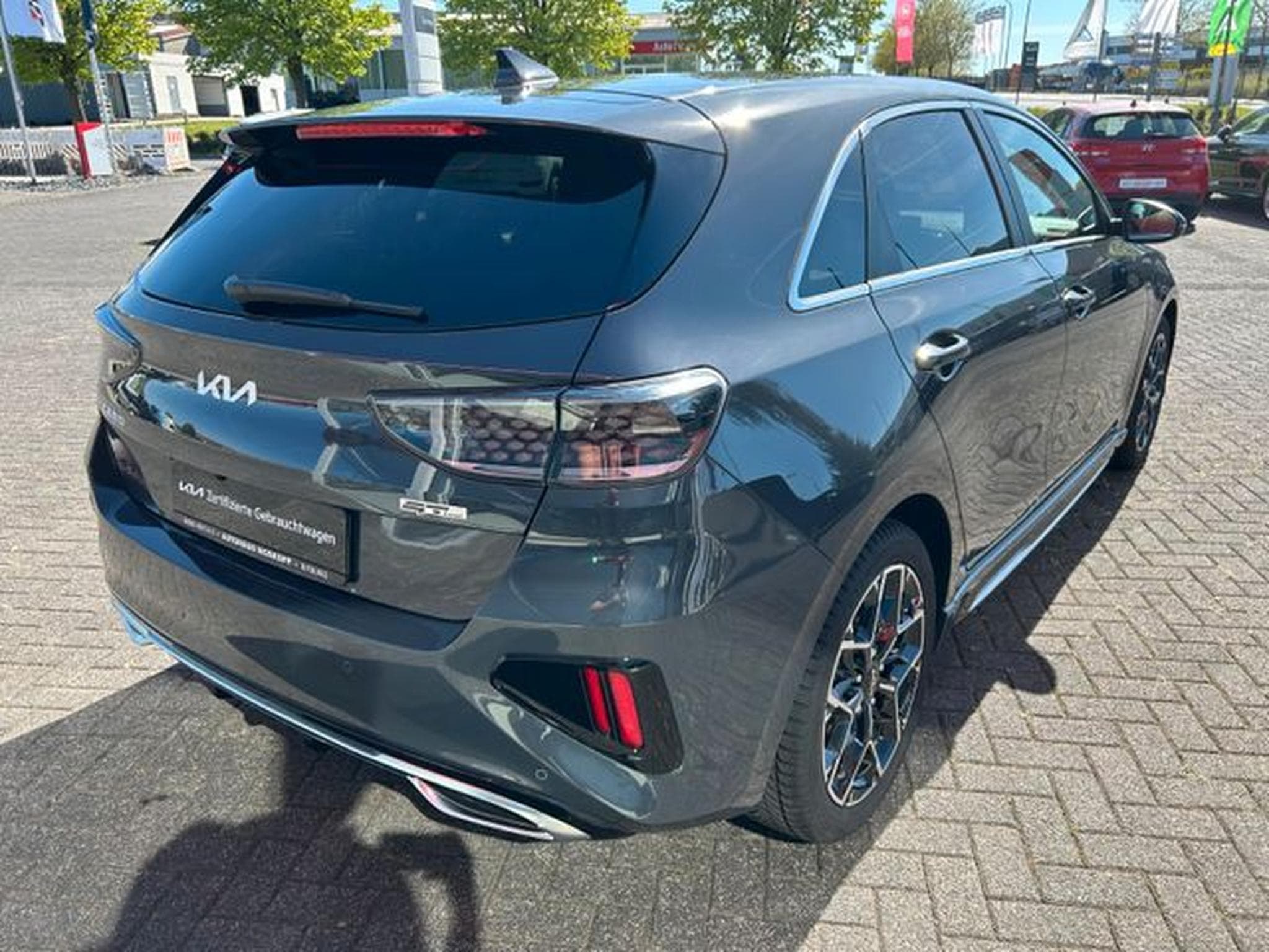 Kia Ceed Ceed 1,5 T GT Line TECH Leder Navi Kamera (2025) - Photo 8