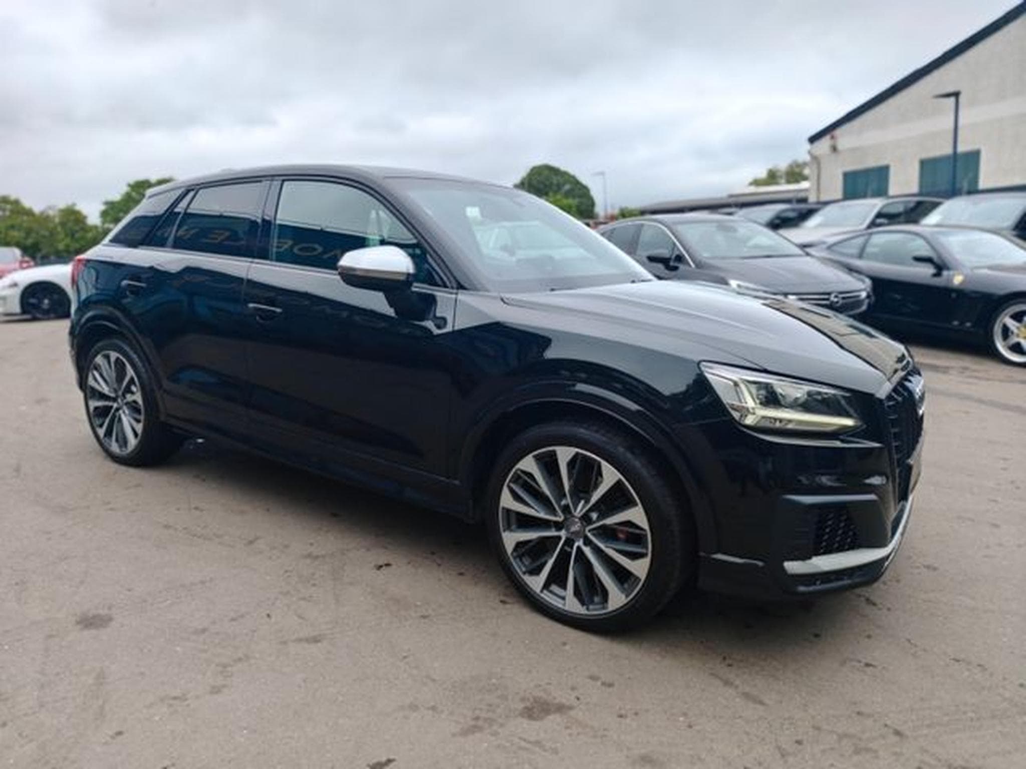 Audi SQ2 SQ2 2.0 TFSI QUATTRO BLACK LINE *AUT*NAVI*LED* (2020) - Photo 5