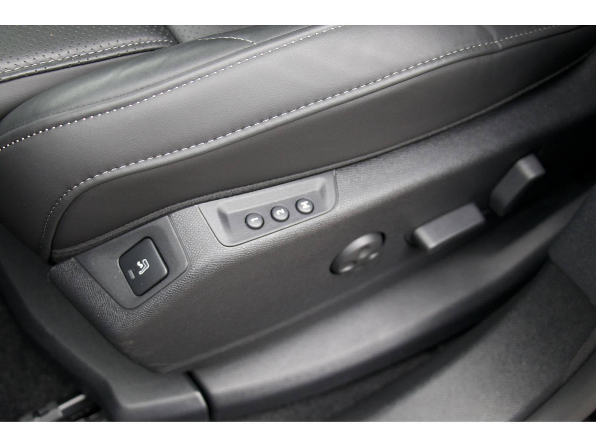 DS Automobiles DS7 BlueHDi 130 Aut. Etoile ACC Pano Massage Nappa (2025) - Photo 11