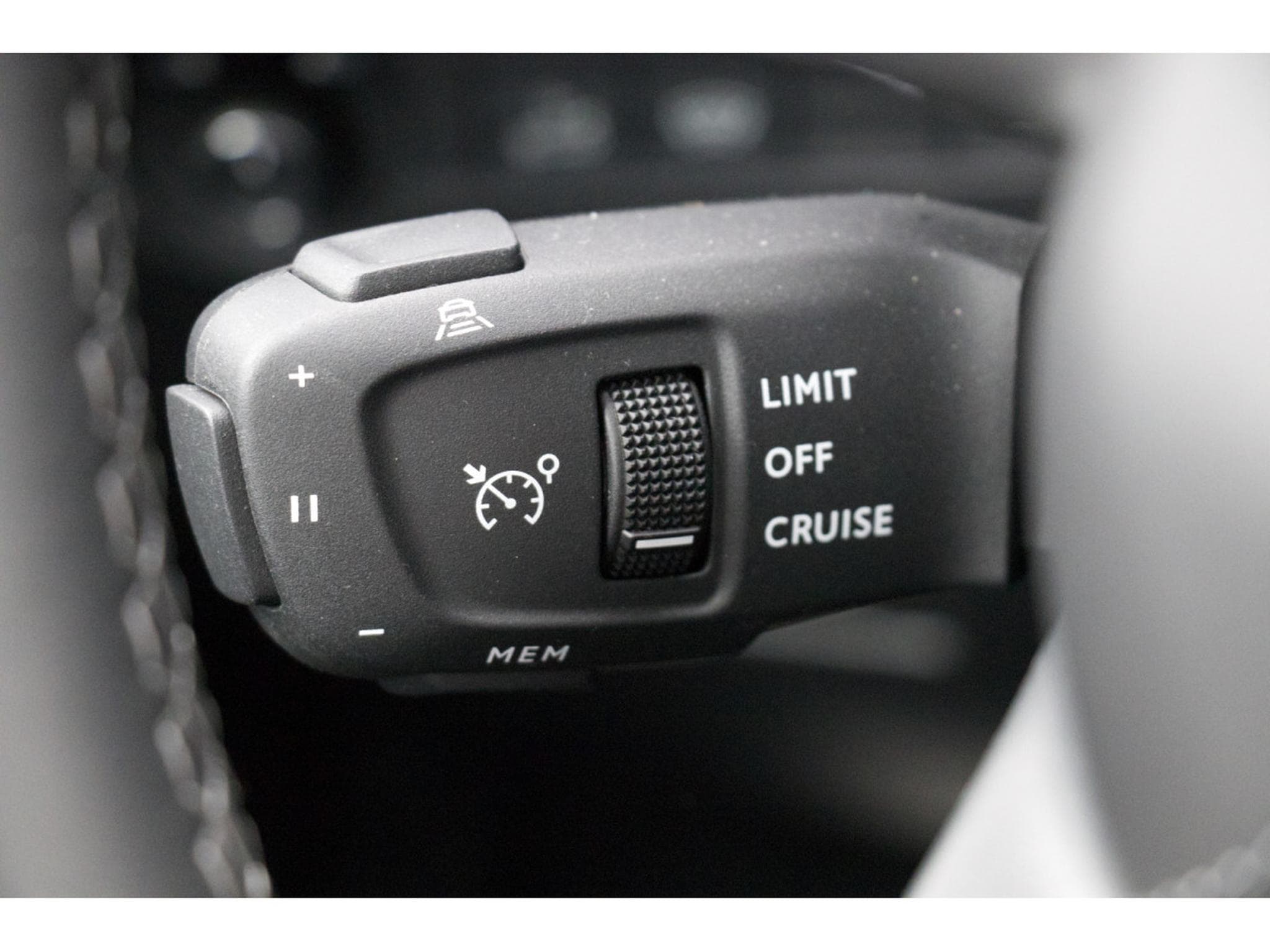 DS Automobiles DS7 BlueHDi 130 Aut. Etoile ACC Pano Massage Nappa (2025) - Photo 14