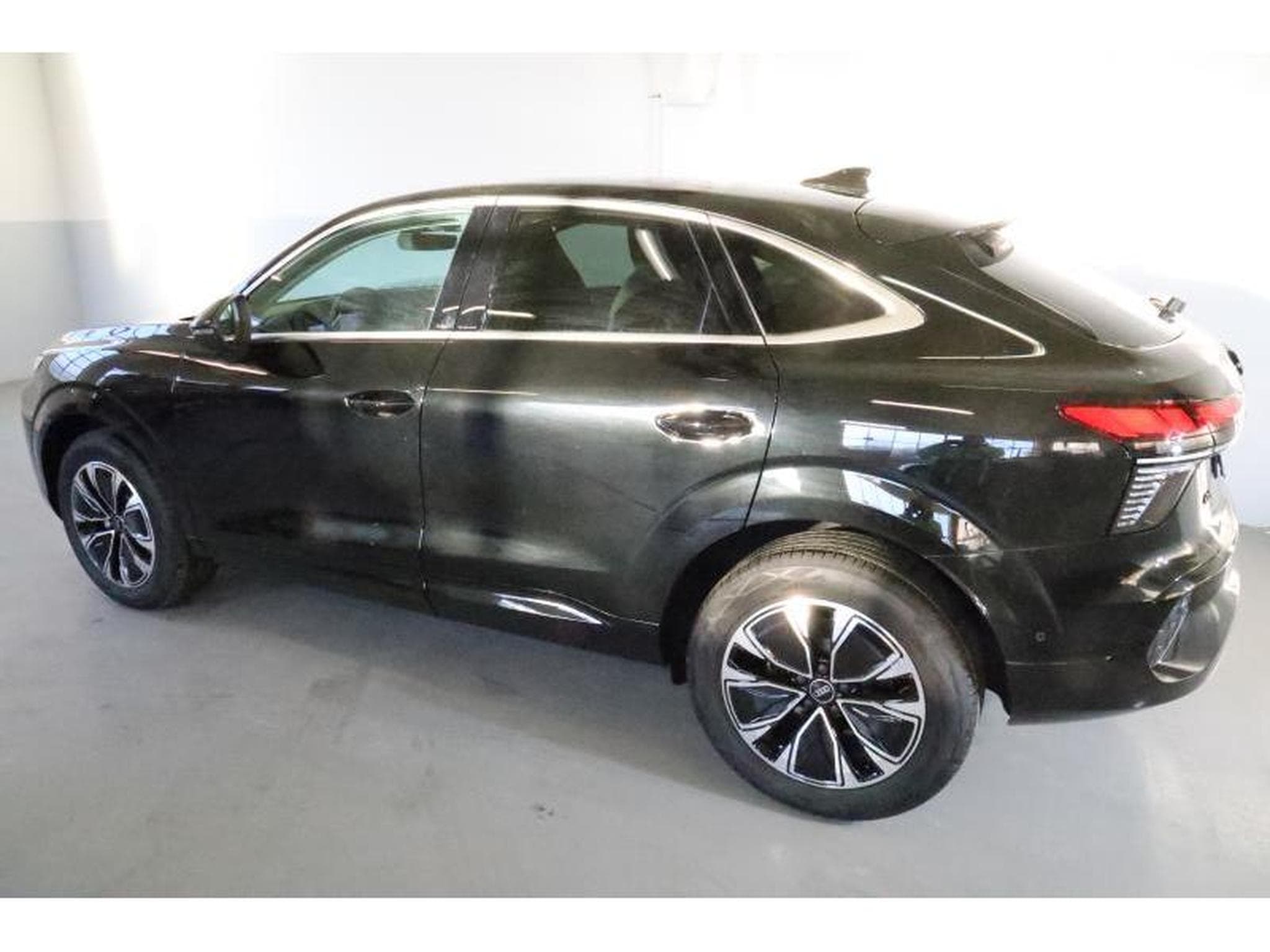 Audi Q3 Sportback (2026) - Photo 24