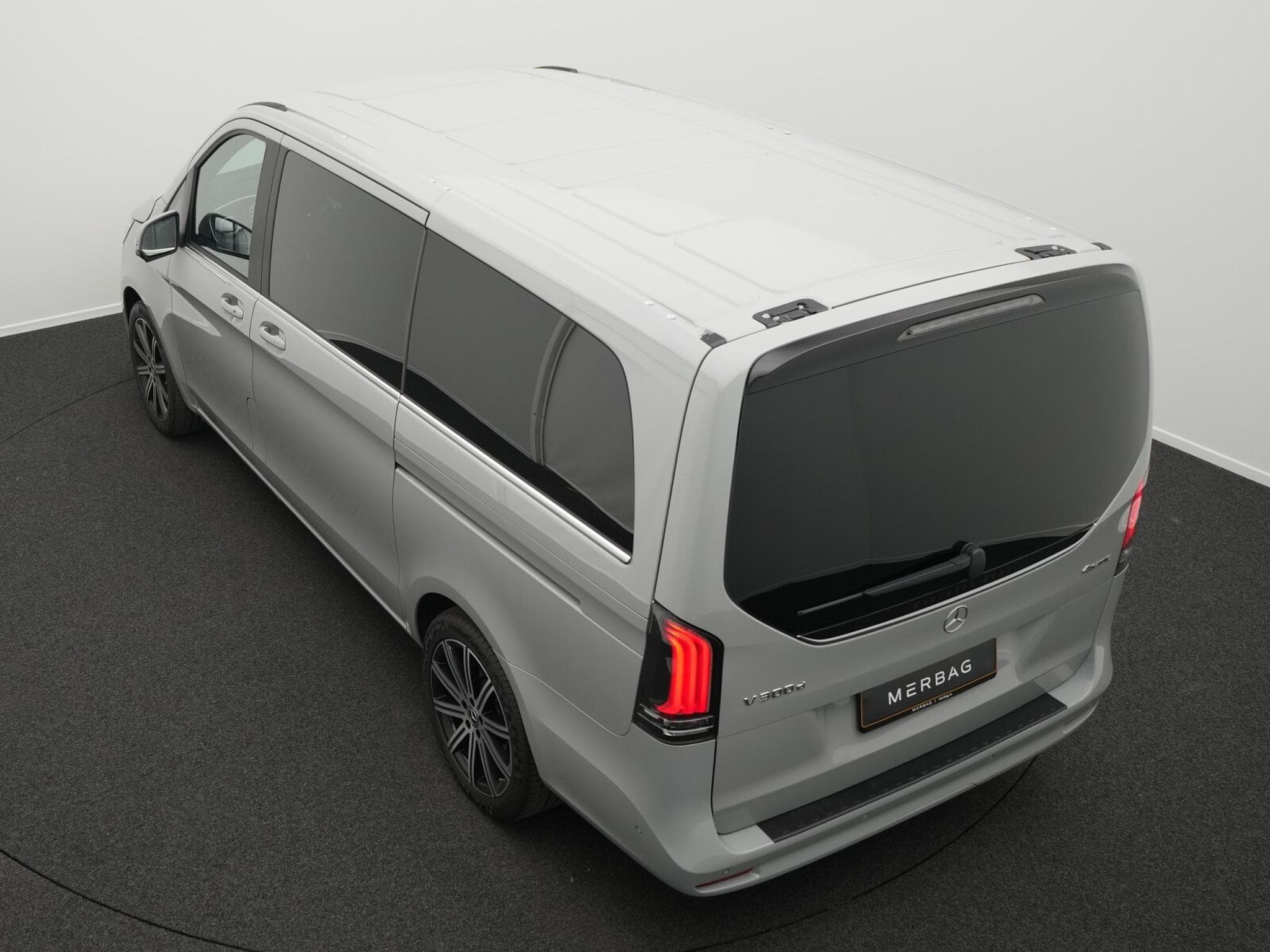Mercedes V d 4MATIC Avantgarde lang (1970) - Photo 11