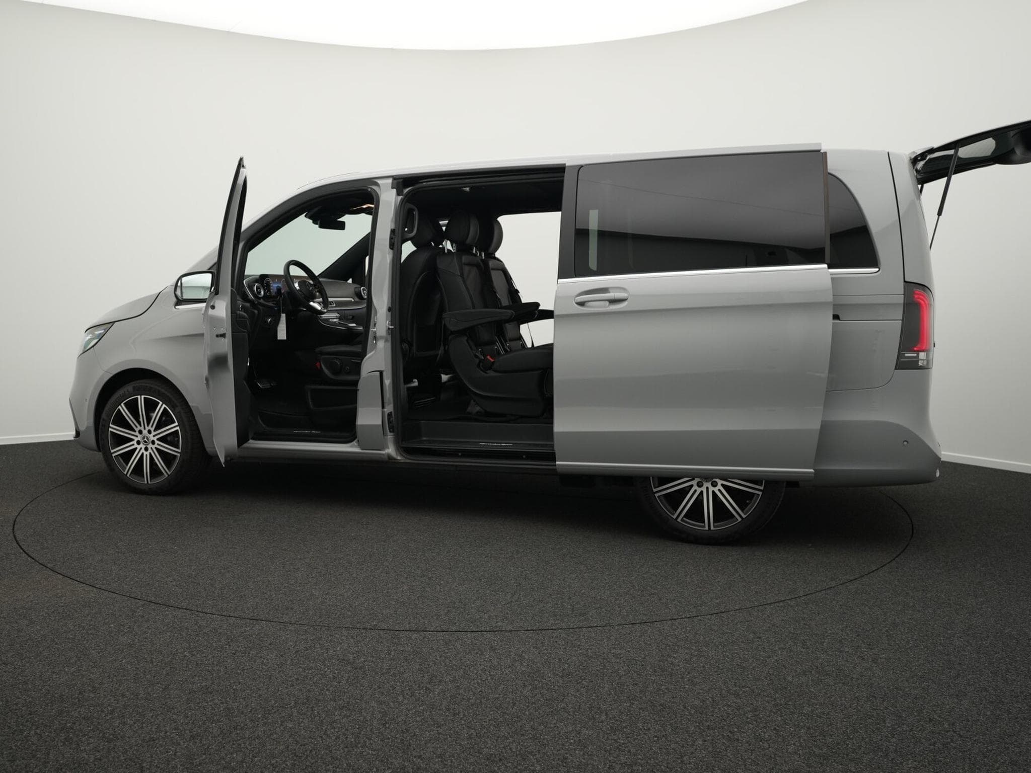 Mercedes V d 4MATIC Avantgarde lang (1970) - Photo 14