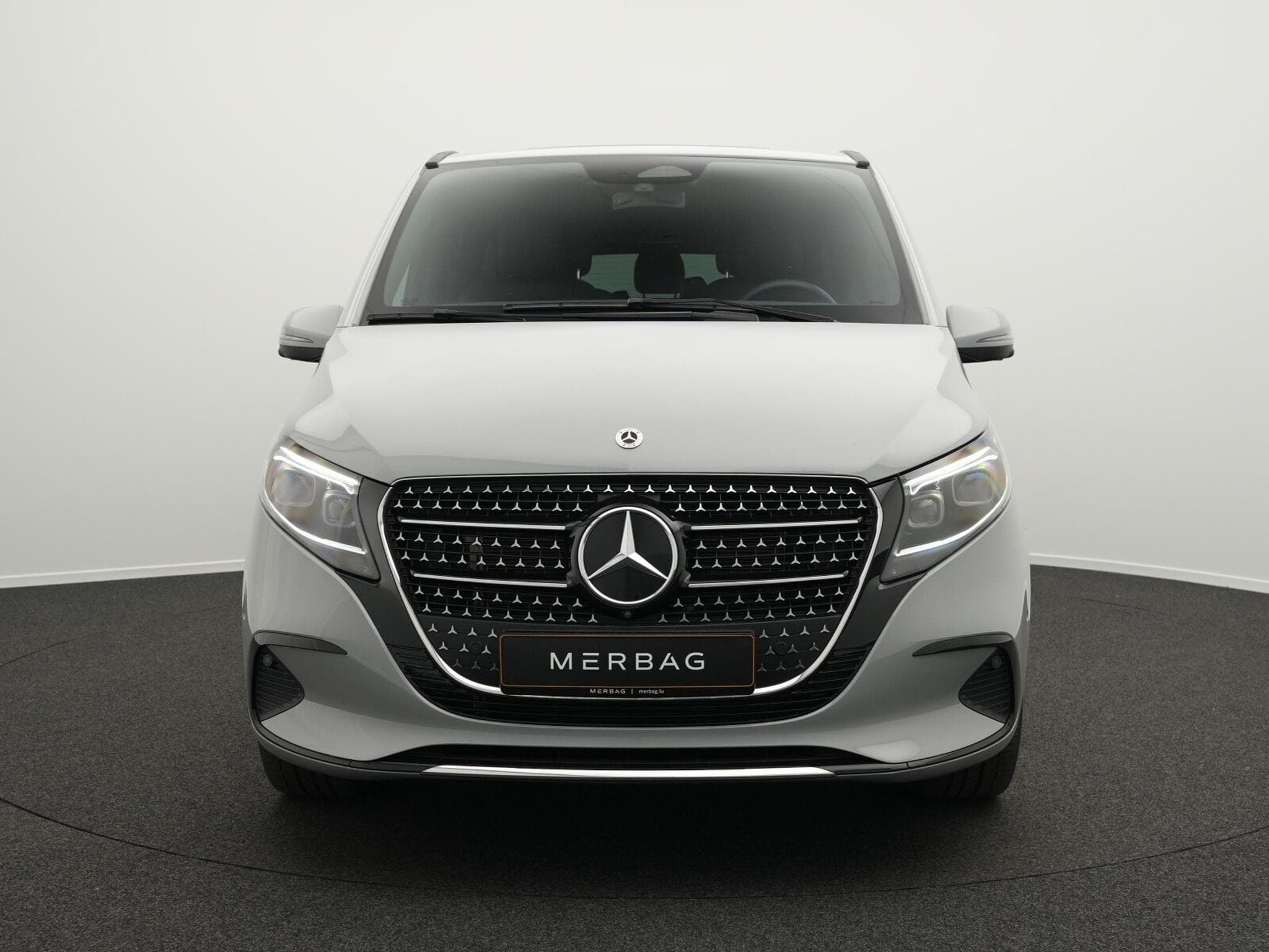 Mercedes V d 4MATIC Avantgarde lang (1970) - Photo 2