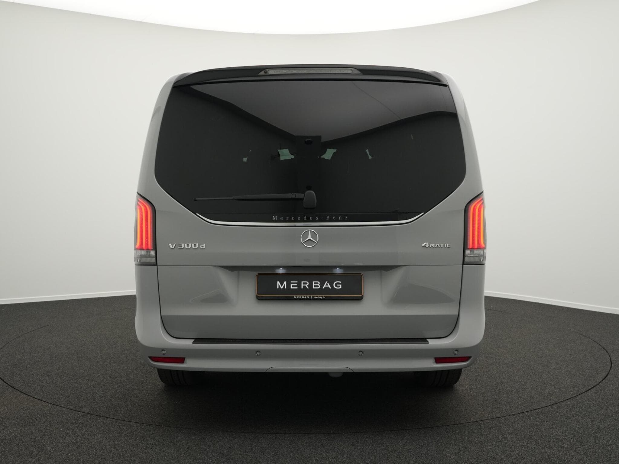 Mercedes V d 4MATIC Avantgarde lang (1970) - Photo 4