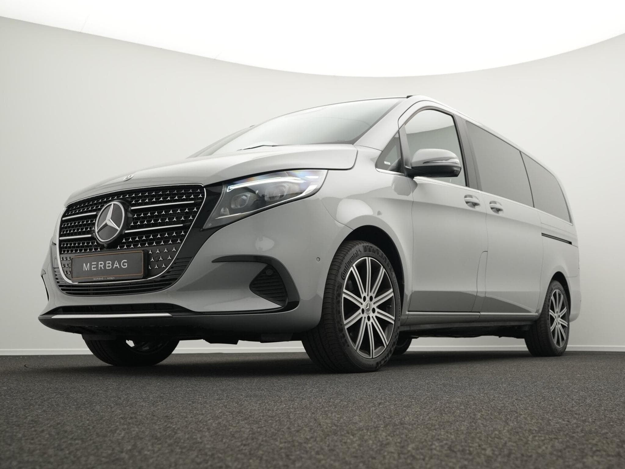 Mercedes V d 4MATIC Avantgarde lang (1970) - Photo 8