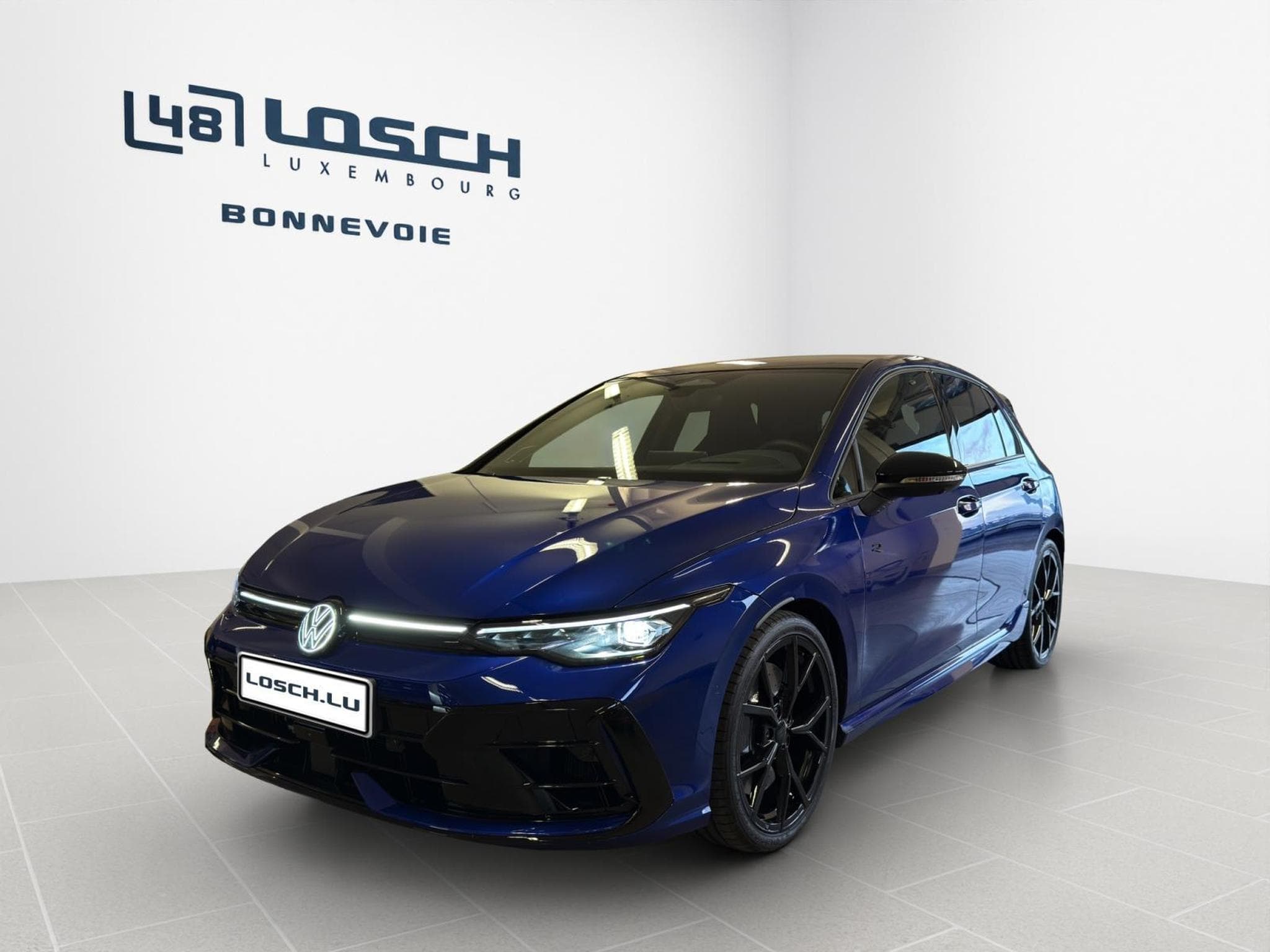 VW Golf R (2026) - Photo 1
