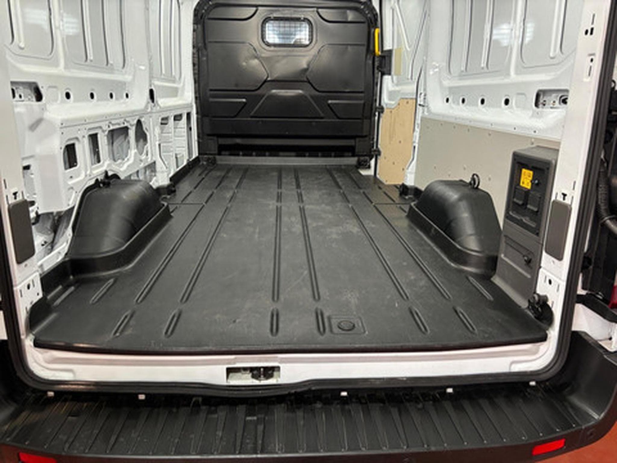 Ford Transit Trend (2022) - Photo 11